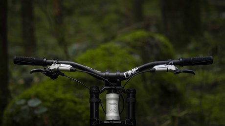 OneUp Components V2 Carbon Handlebar-50-B (1)
