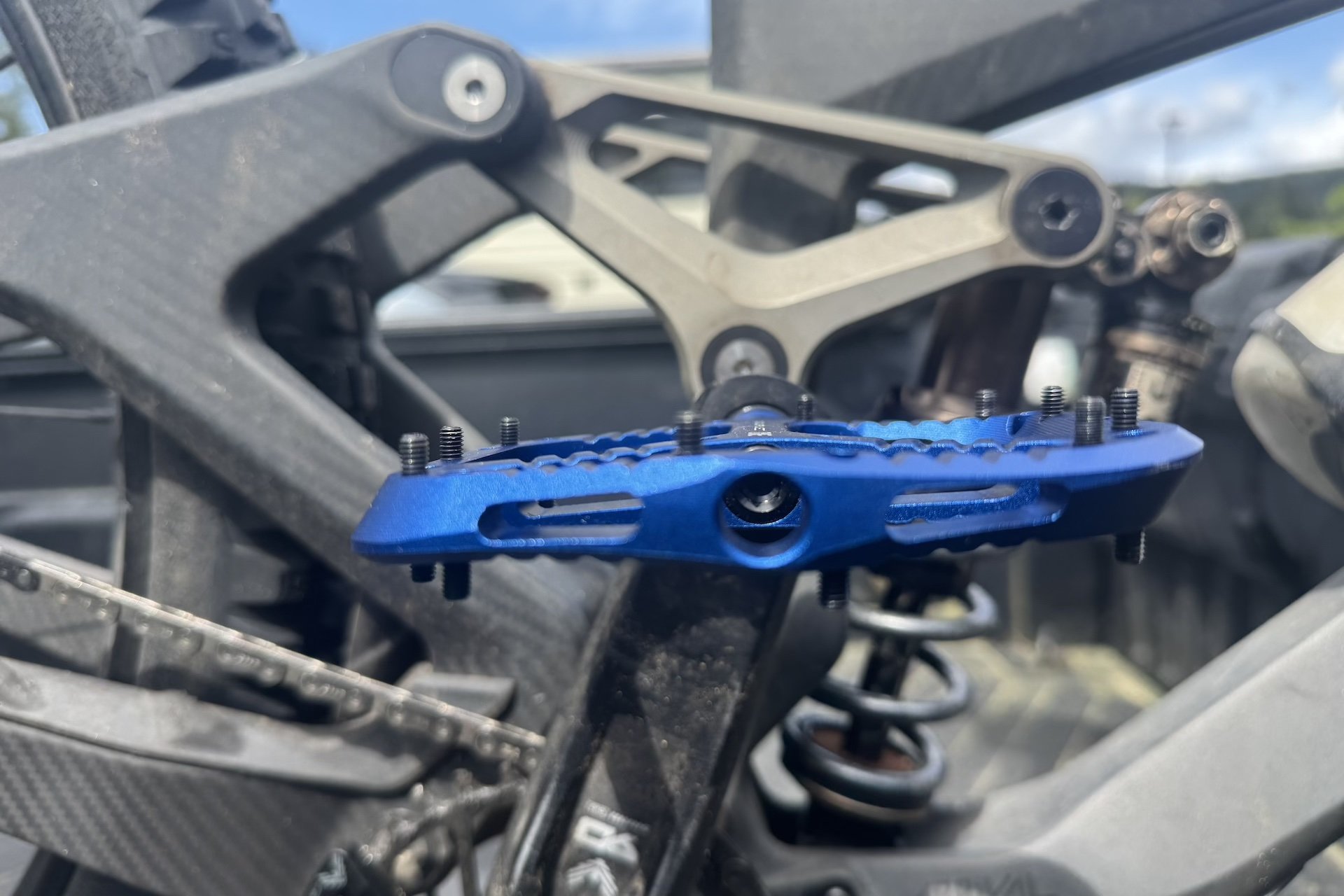 OneUp wave pedal