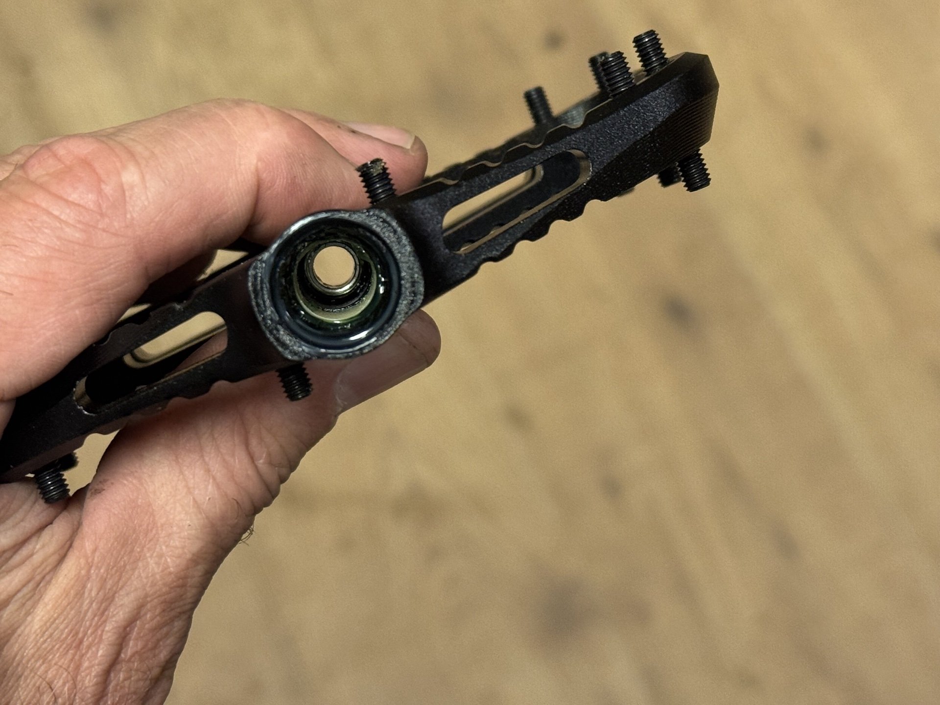 OneUp wave pedal teardown 1