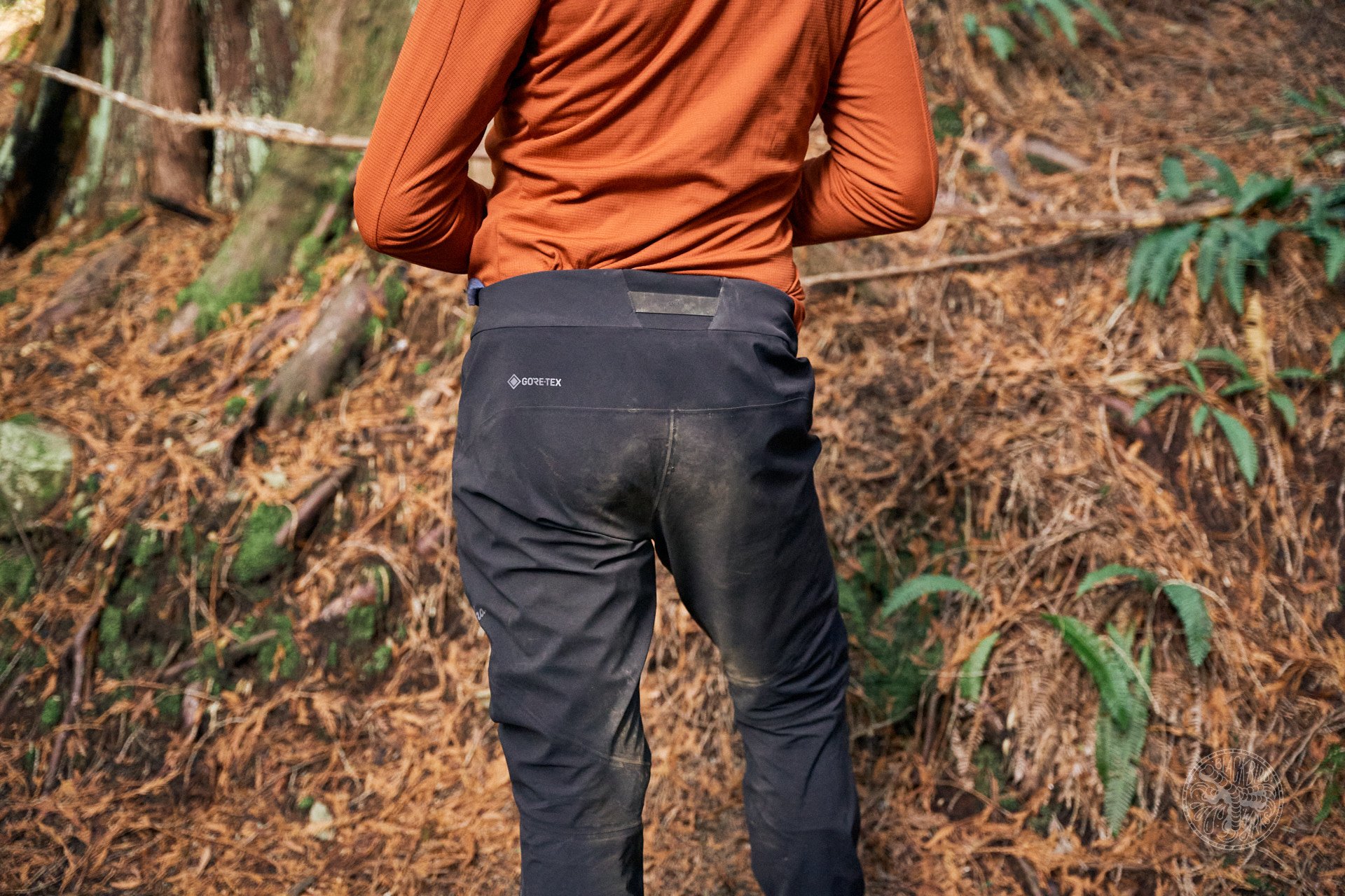 RAPHA MEN TRAIL GORE TEX PANTS deniz merdano 13