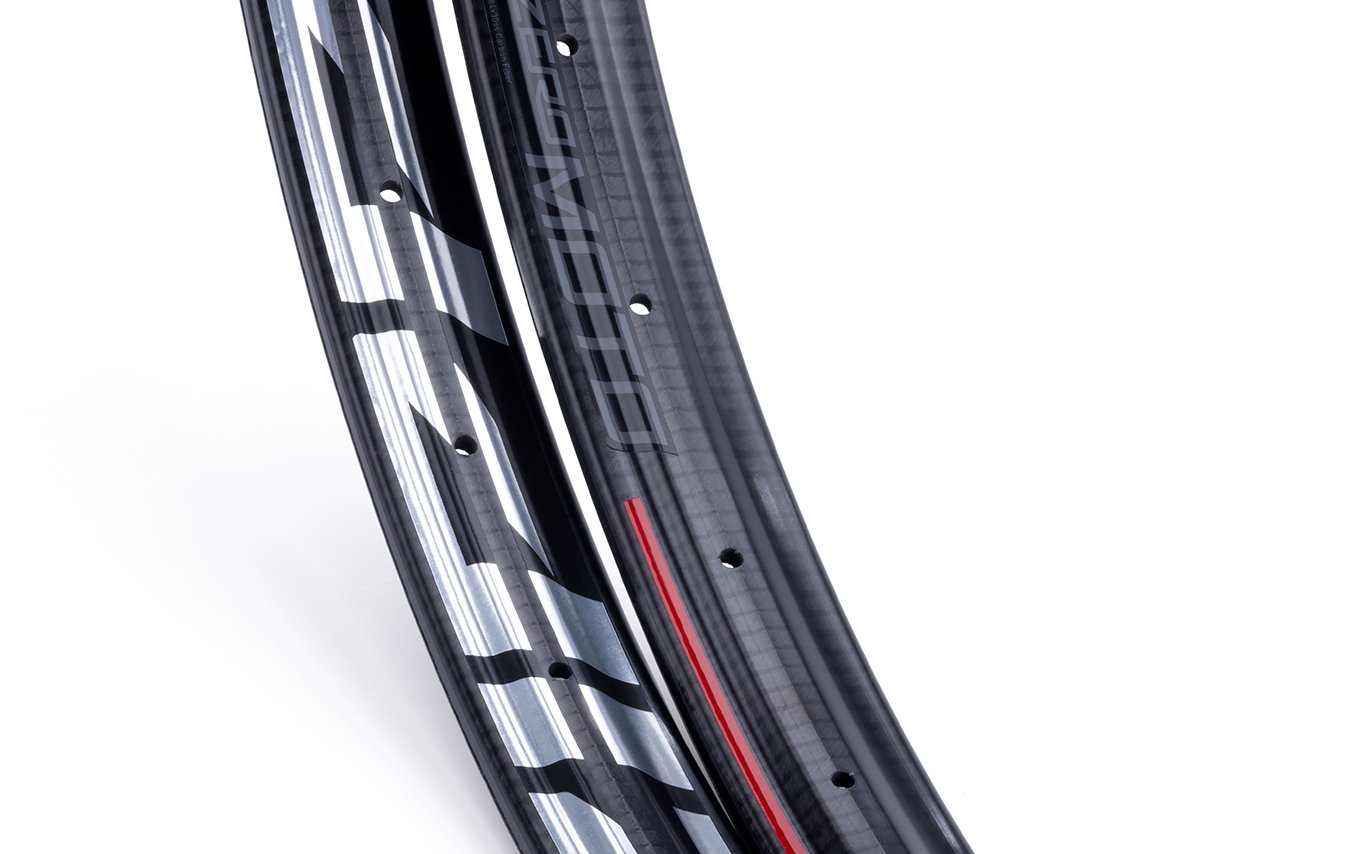 Zipp 3zero moto store weight