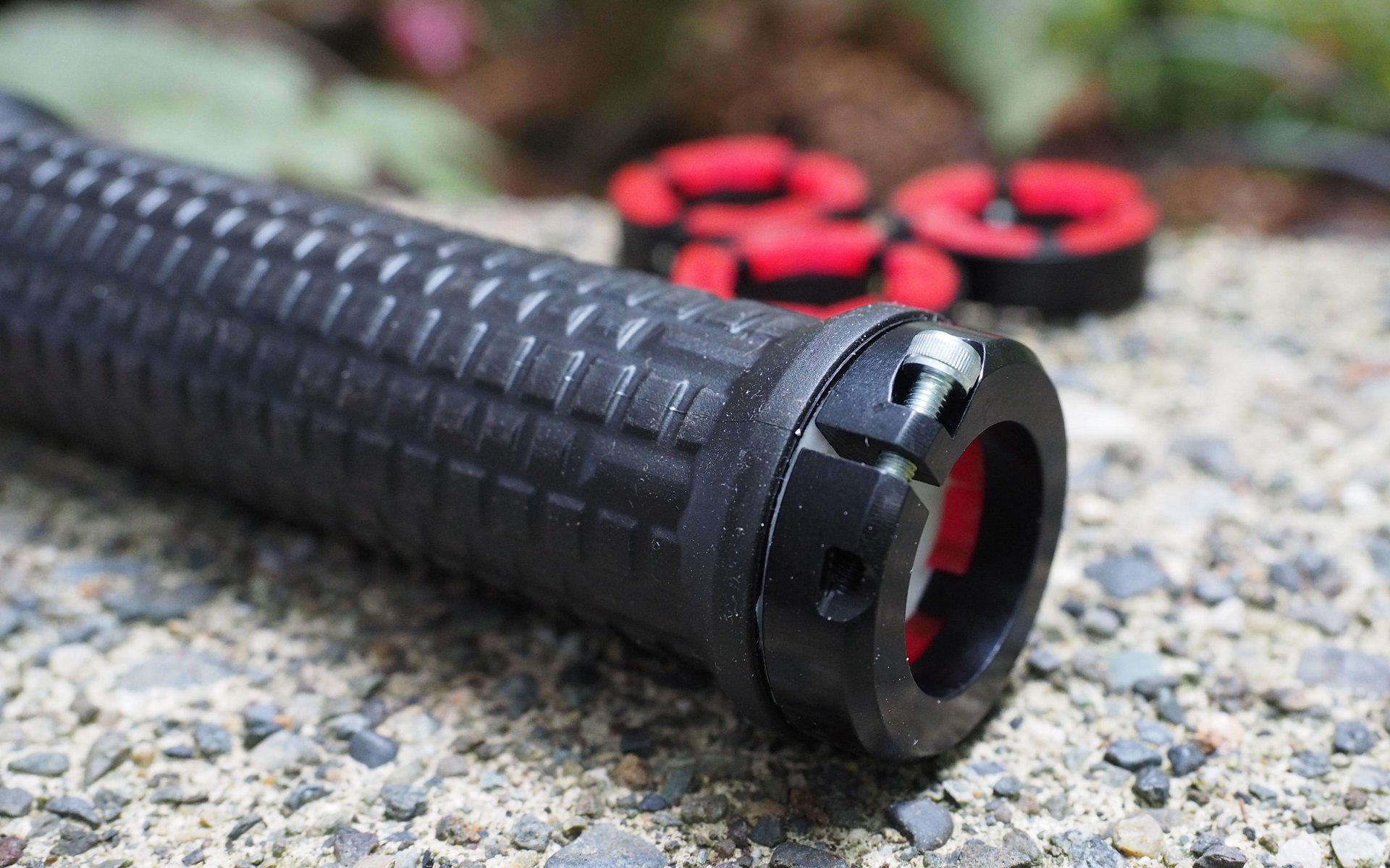 XC-Silicone Grip, Equipment