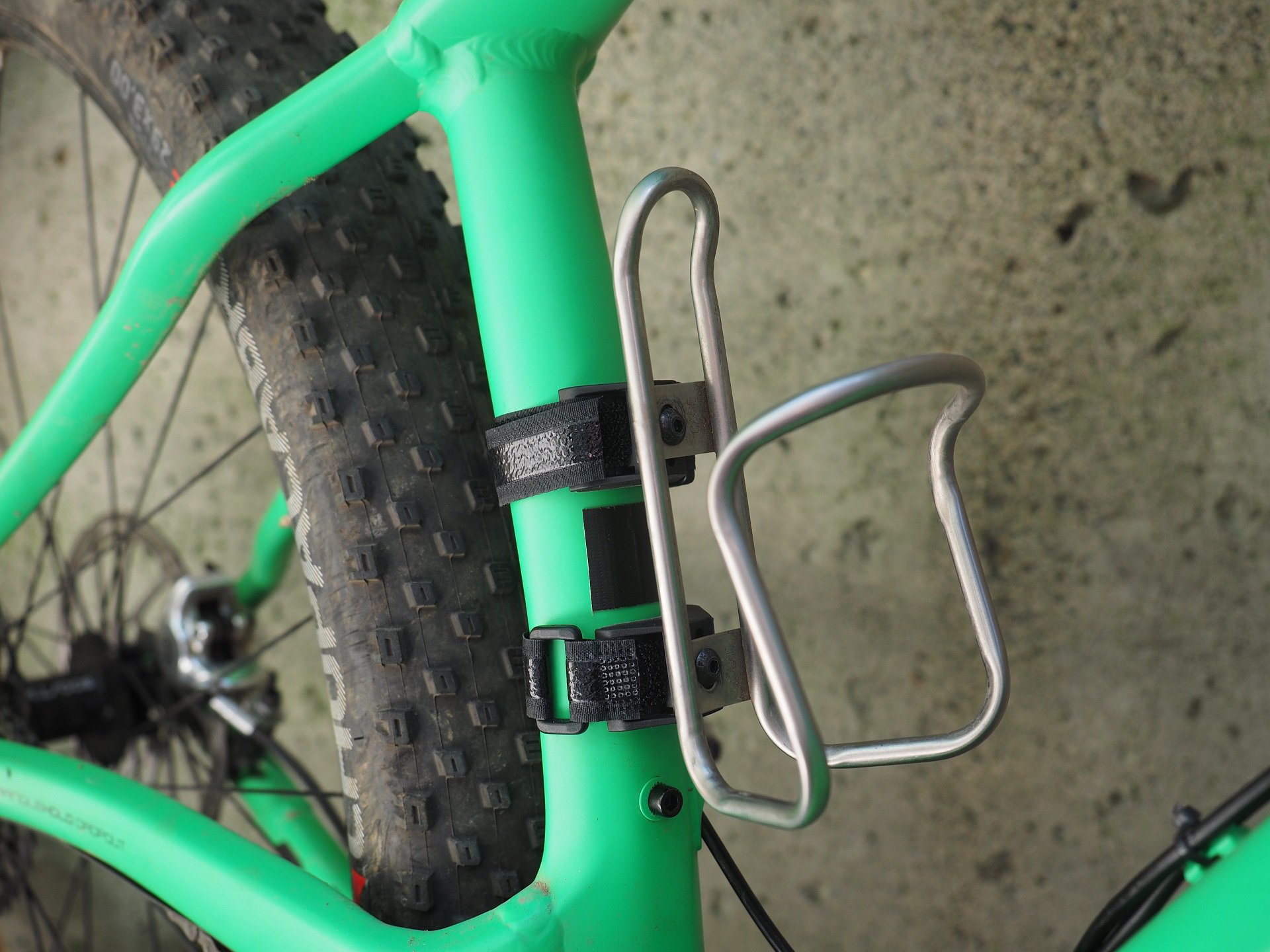 sks bottle cage