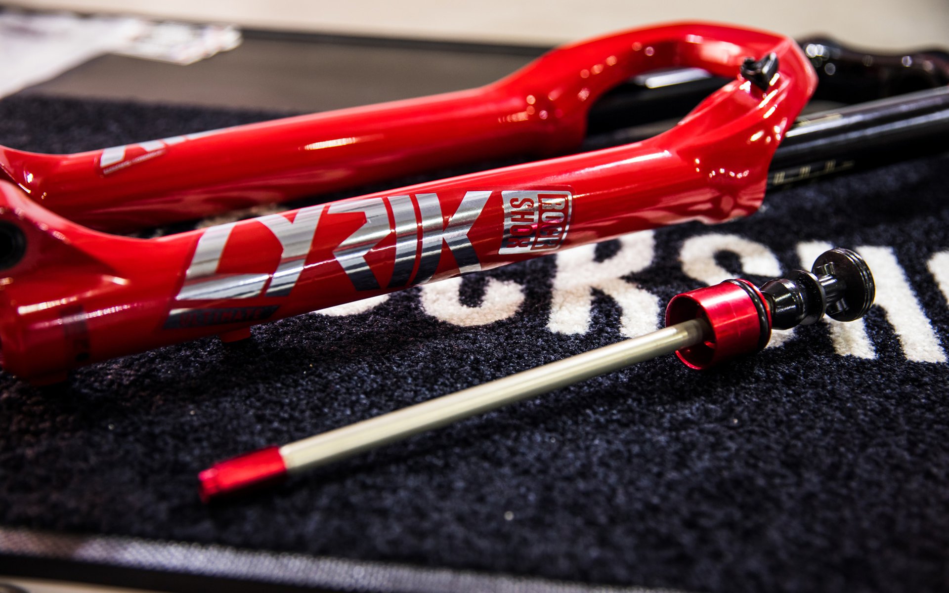 RockShox Refreshes the DebonAir Spring