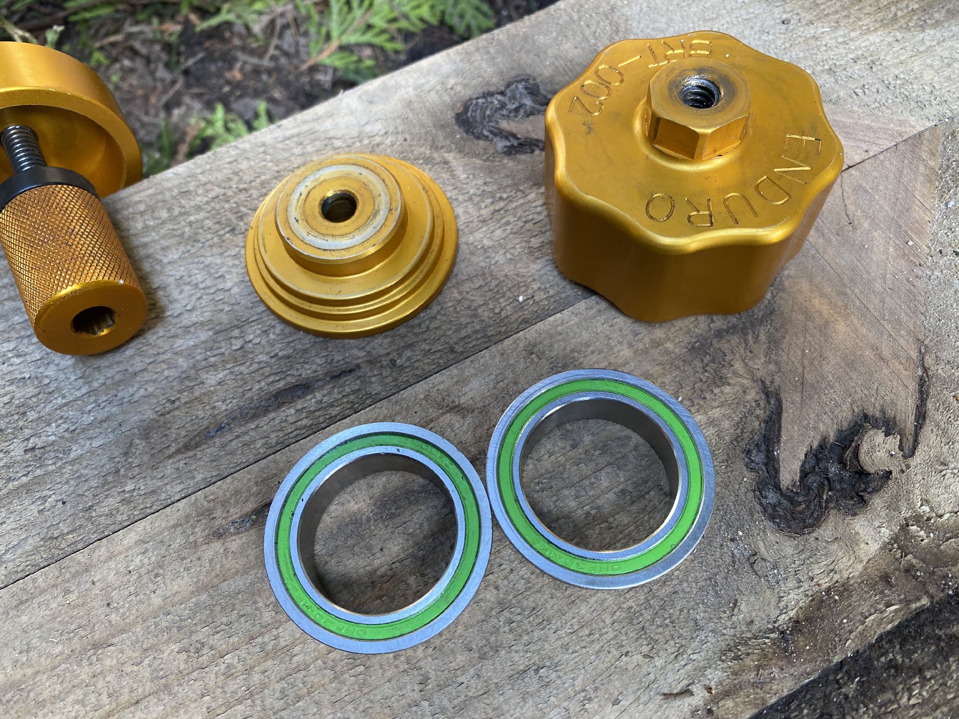 SRAM-Dub-30mm-BB-solution2.jpg