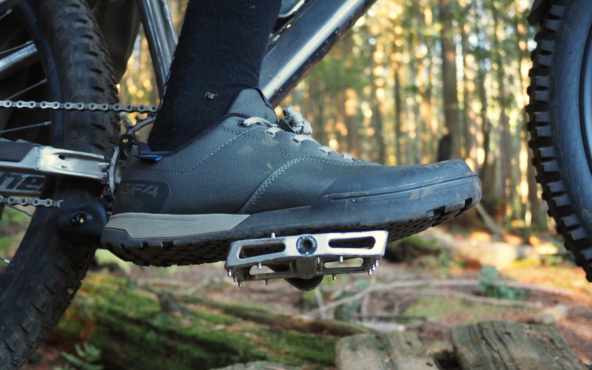 Flat pedal shoes review sale