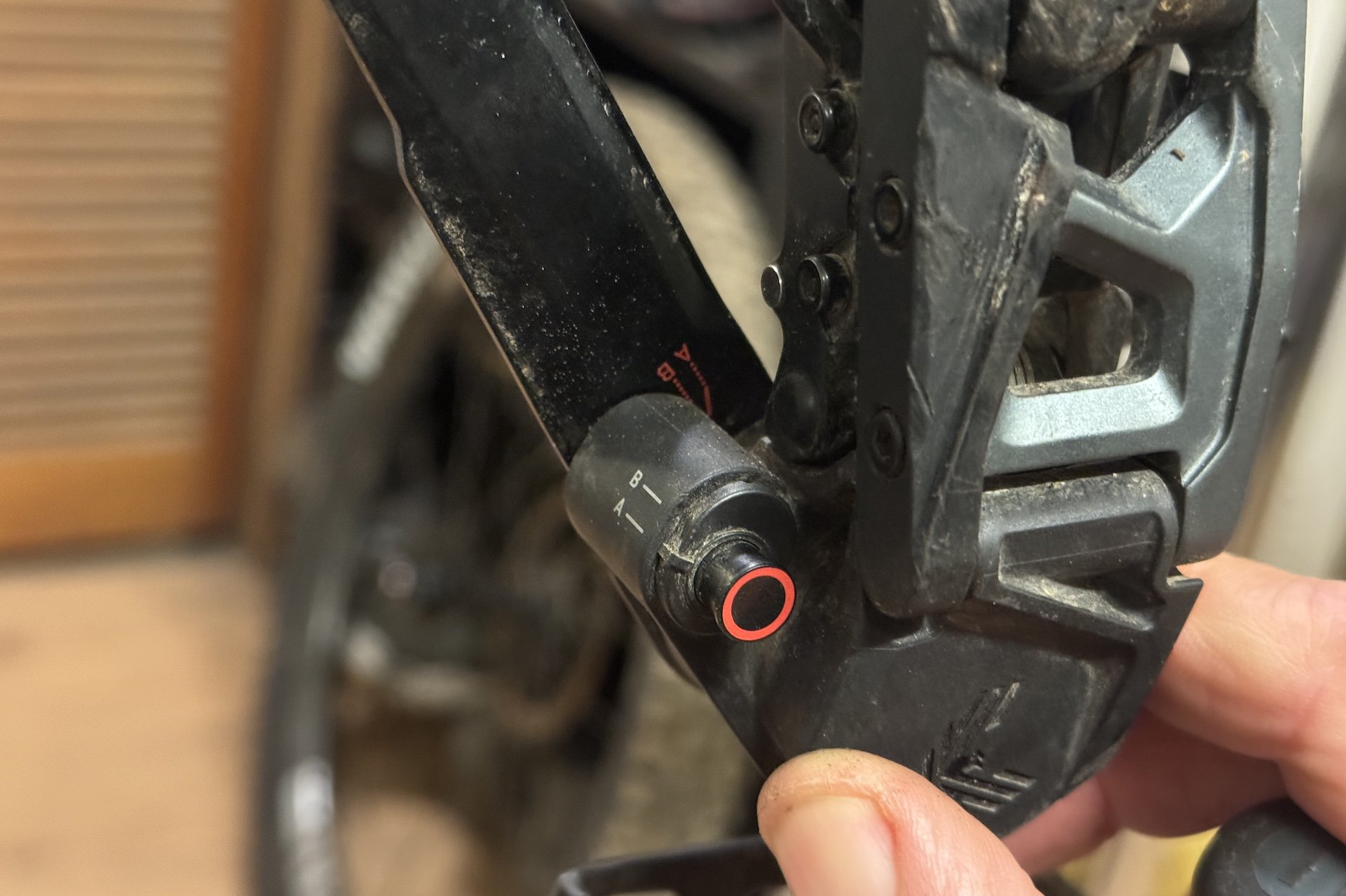 Installing a SRAM AXS T Type Derailleur