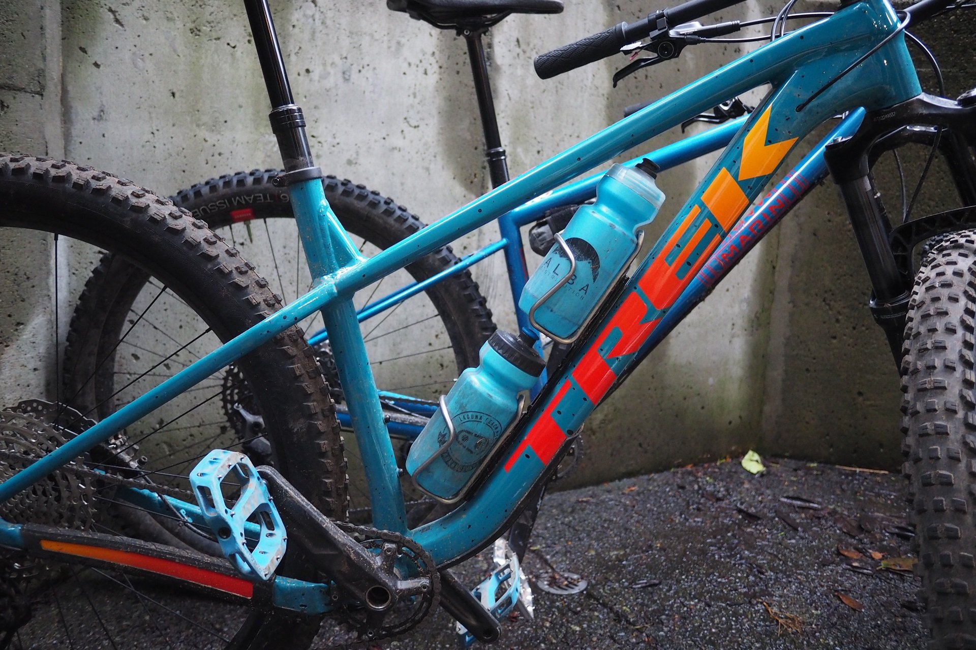 Trek roscoe 7 deals upgrades