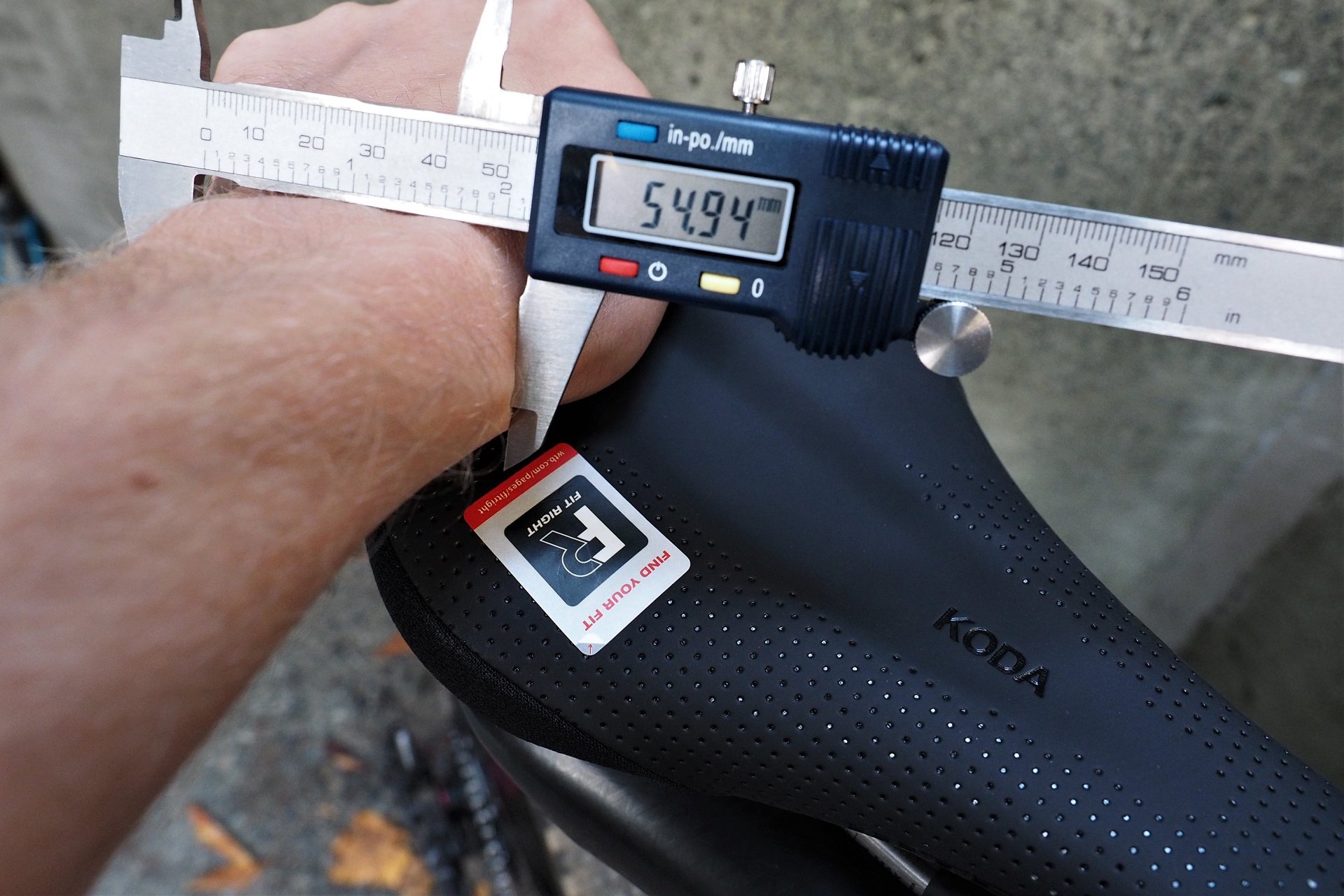 specialized sit bone measurement tool