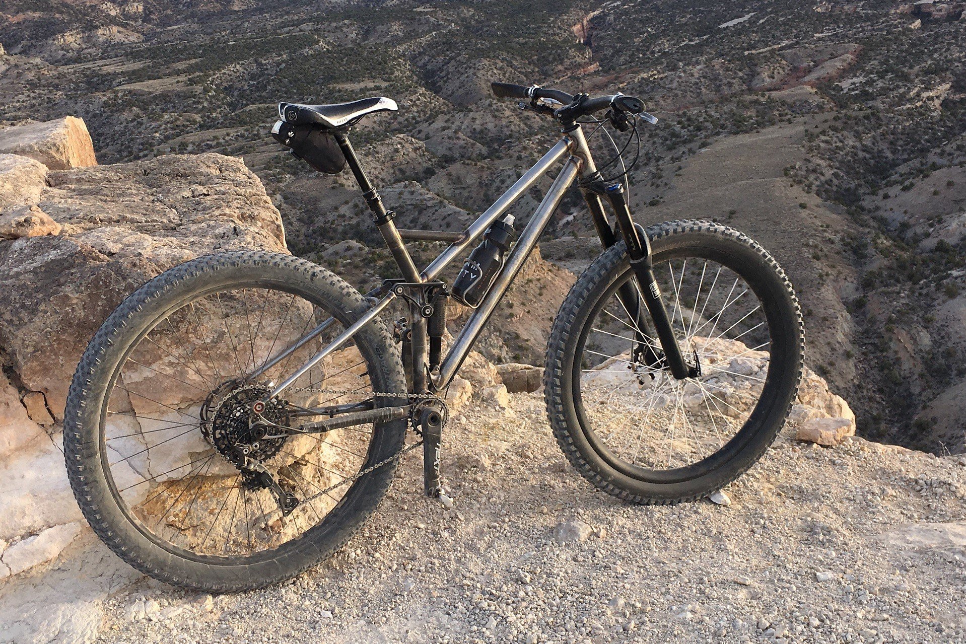 magic jinx bike review