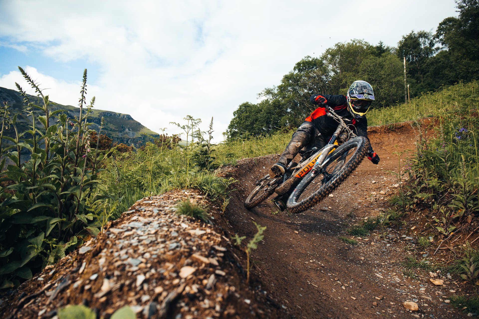 XQUARONE DH - SAM RIDING 15.jpg