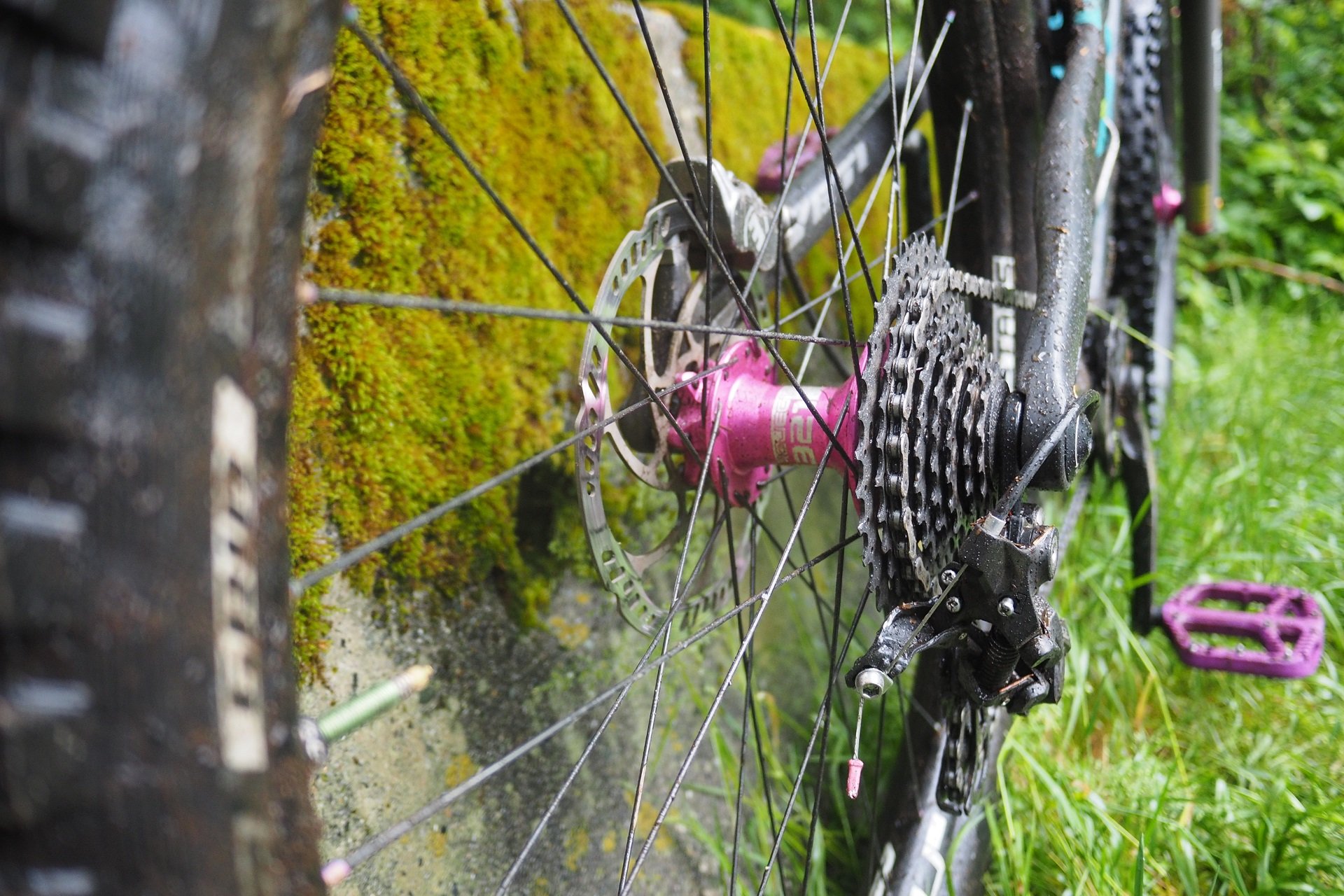 Yeti SB104BBR Drivetrain NSMB AndrewM (2).JPG