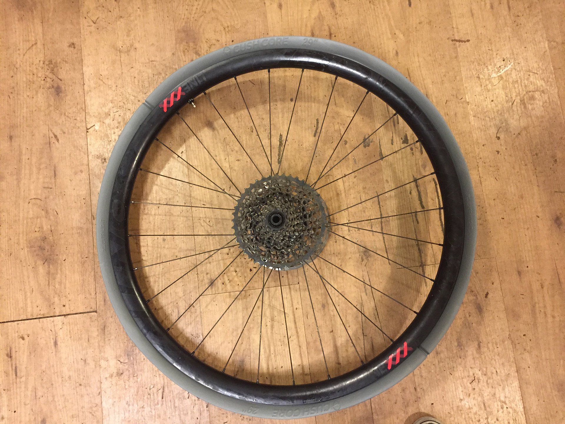 zelvy carbon wheels