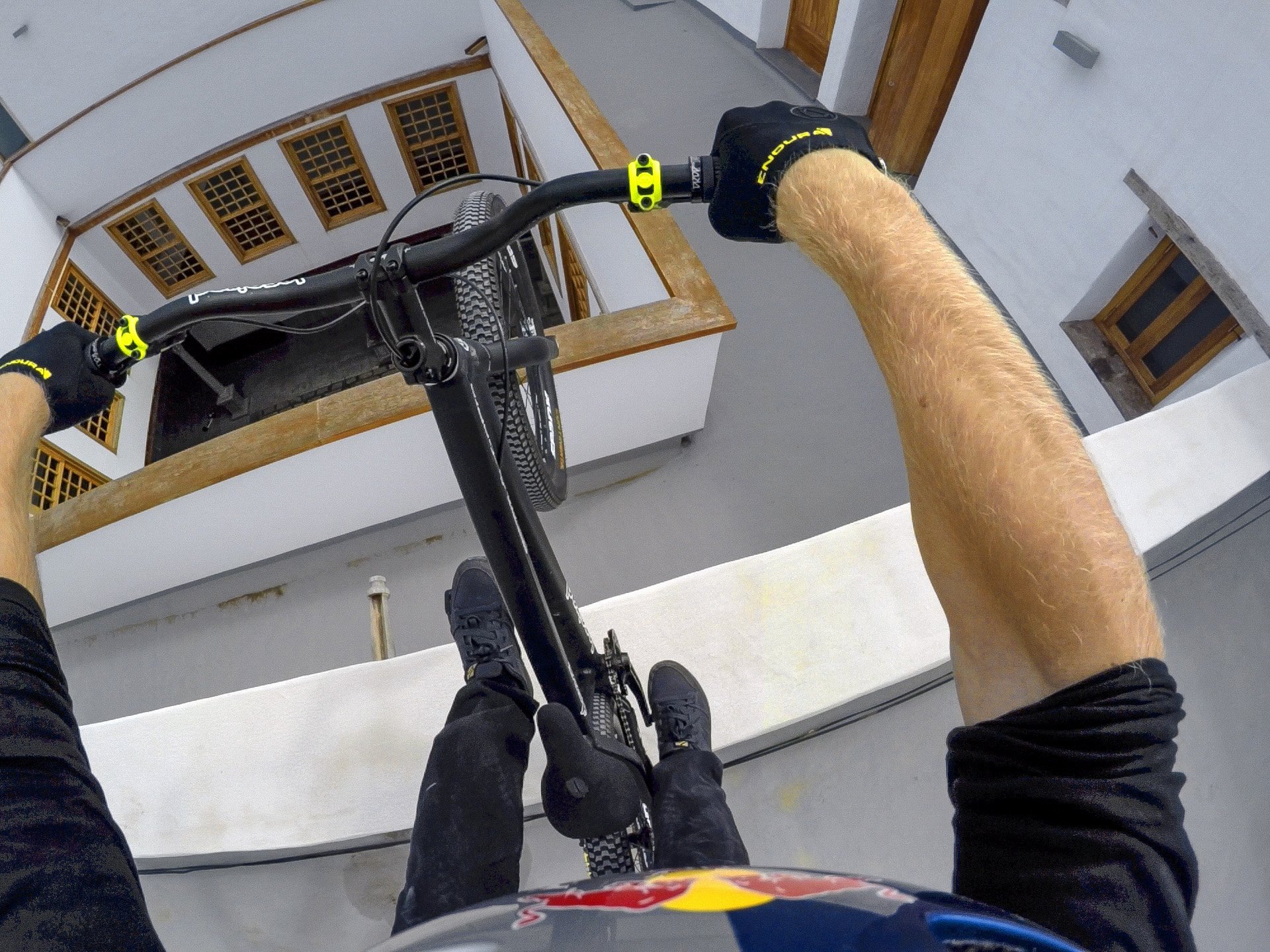 danny_macaskill_cascadia_pov.jpg