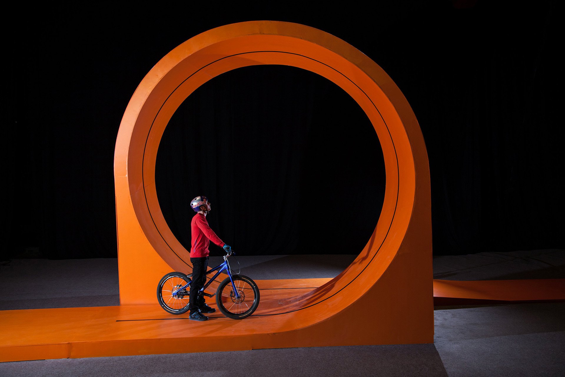 danny_macaskill_loop_james_north.jpg