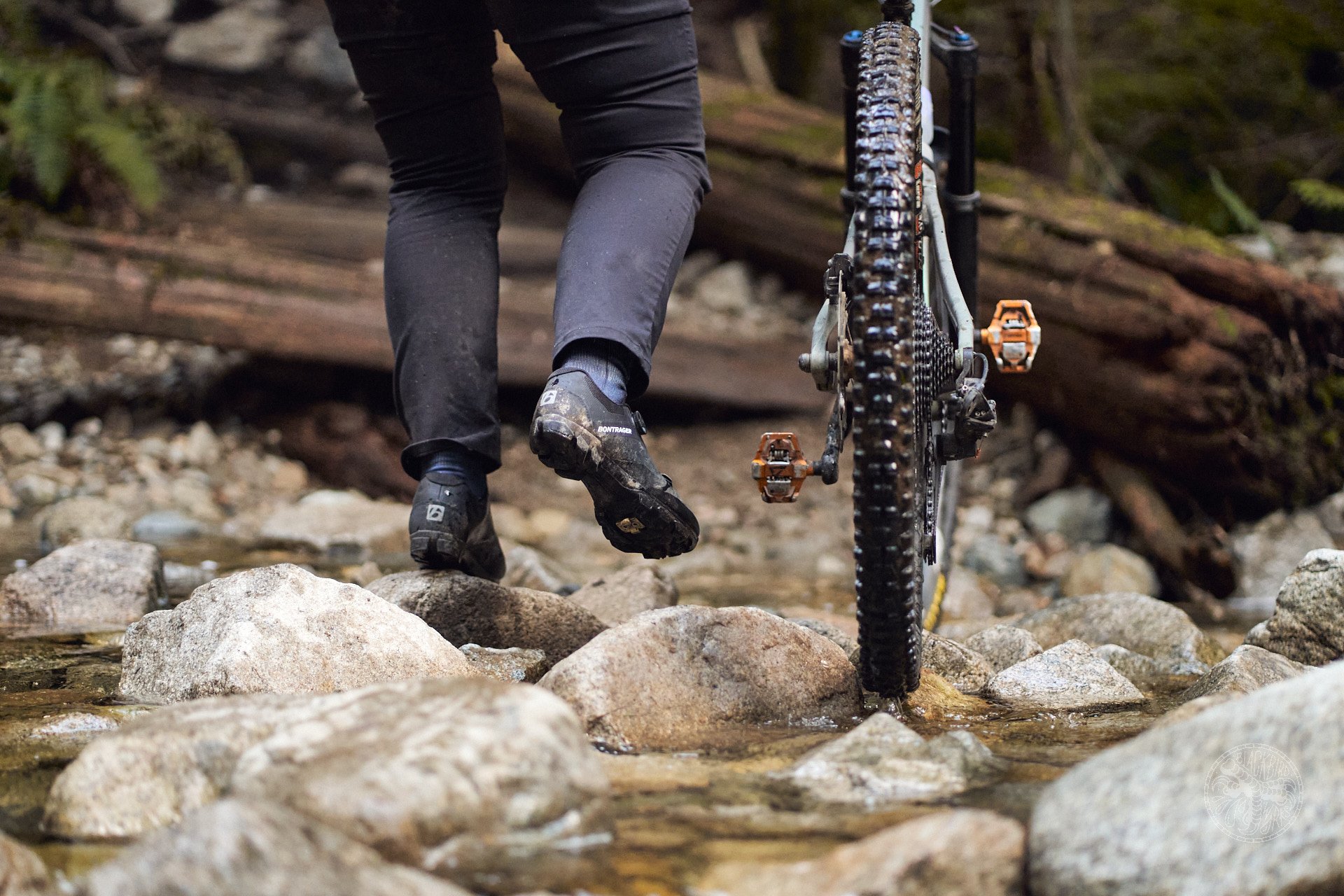 Test: Probamos las zapatillas Bontrager Foray: para XC, trail o gravel