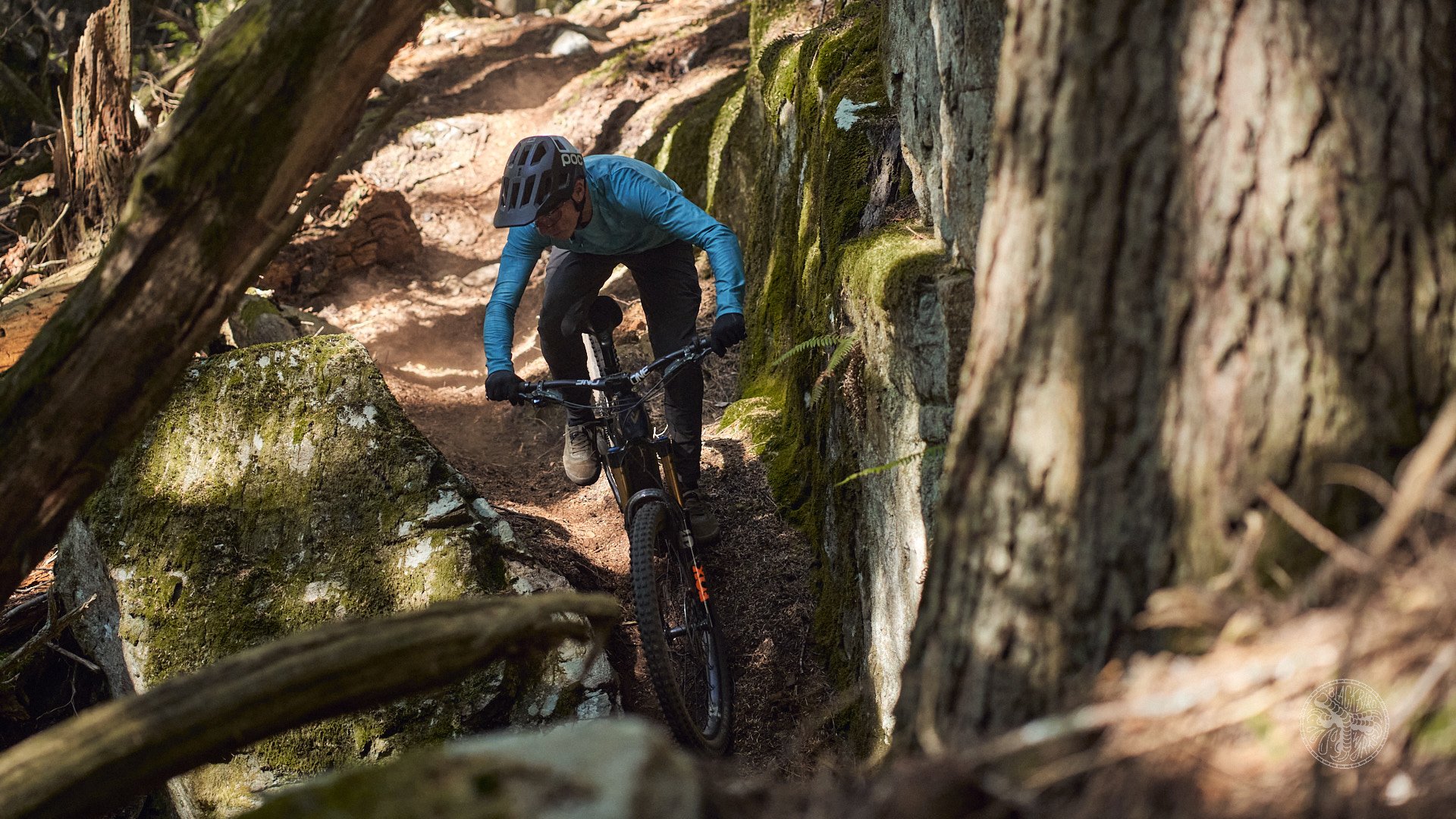 PEARL iZUMi Introduces New Winter MTB Pants and Additions to the