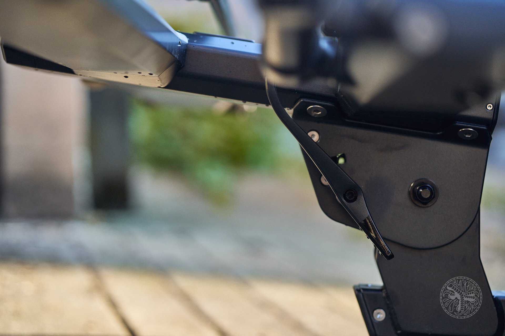 Bike Rack Battle Royale: Küat Piston Pro vs. Thule Epos 2 Review
