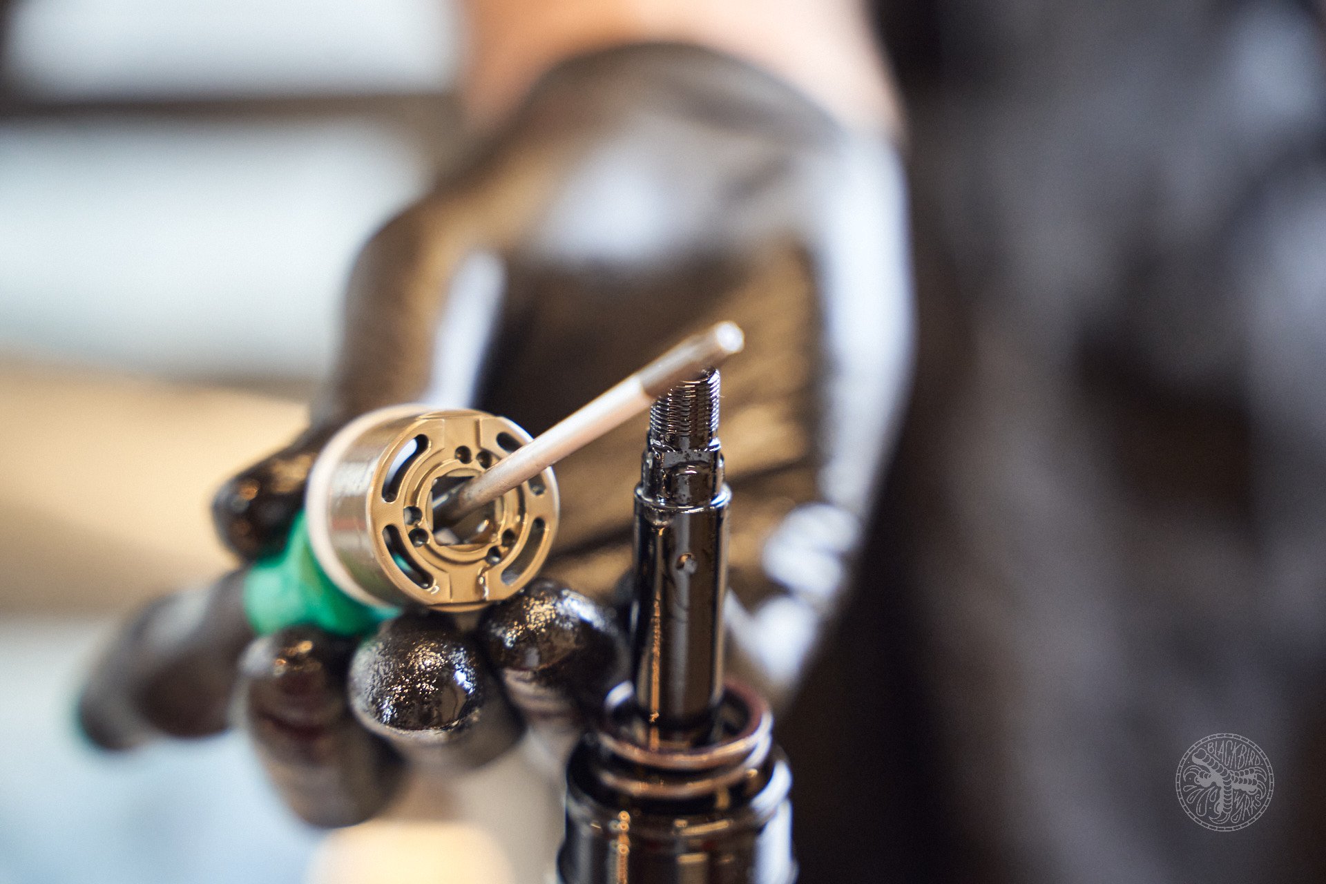 deniz merdano sram rockshox suspension teardown 2023 pike lyrik zeb super deluxe andrew major 61