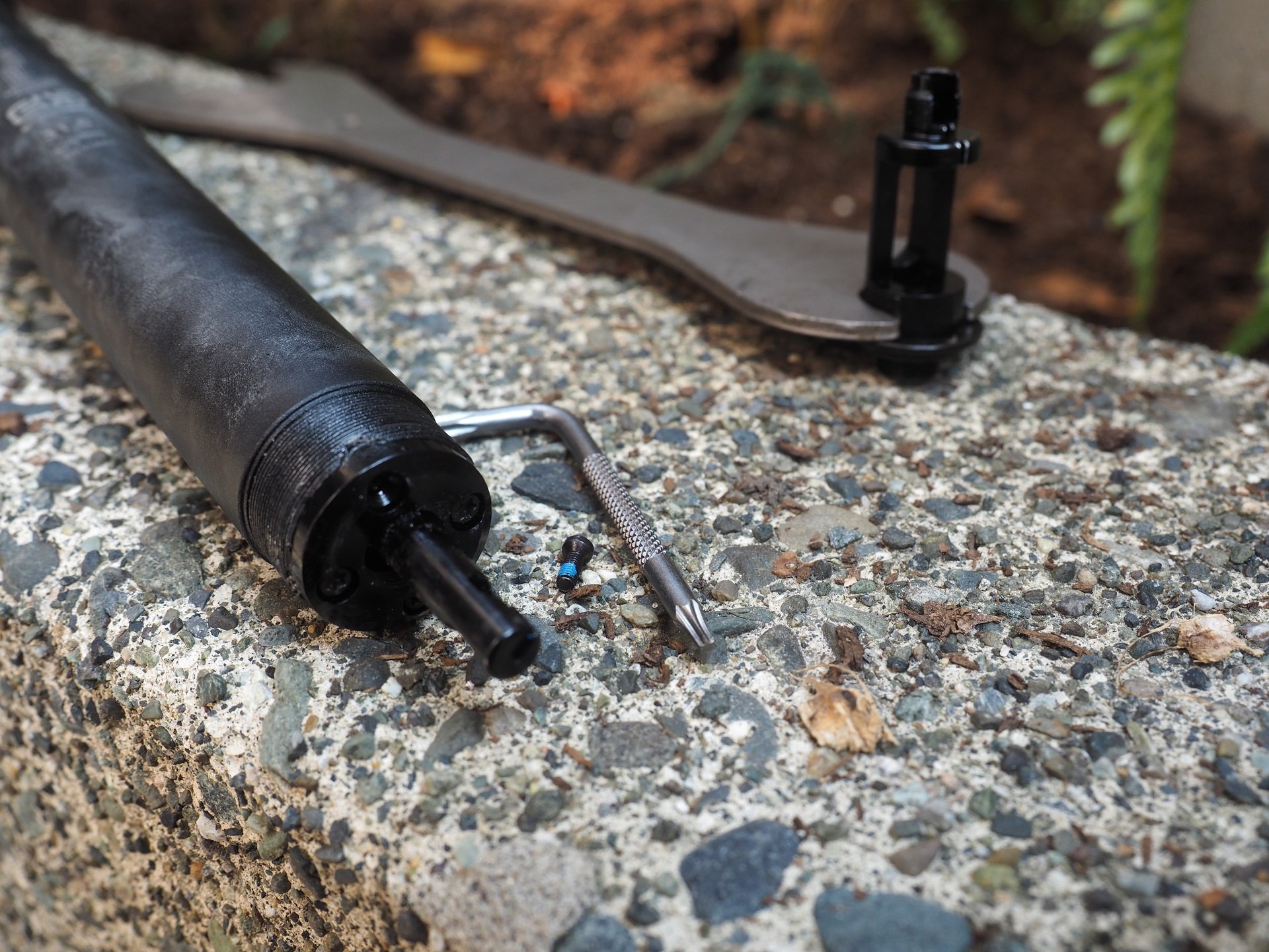 E13 TRS+ Dropper Post