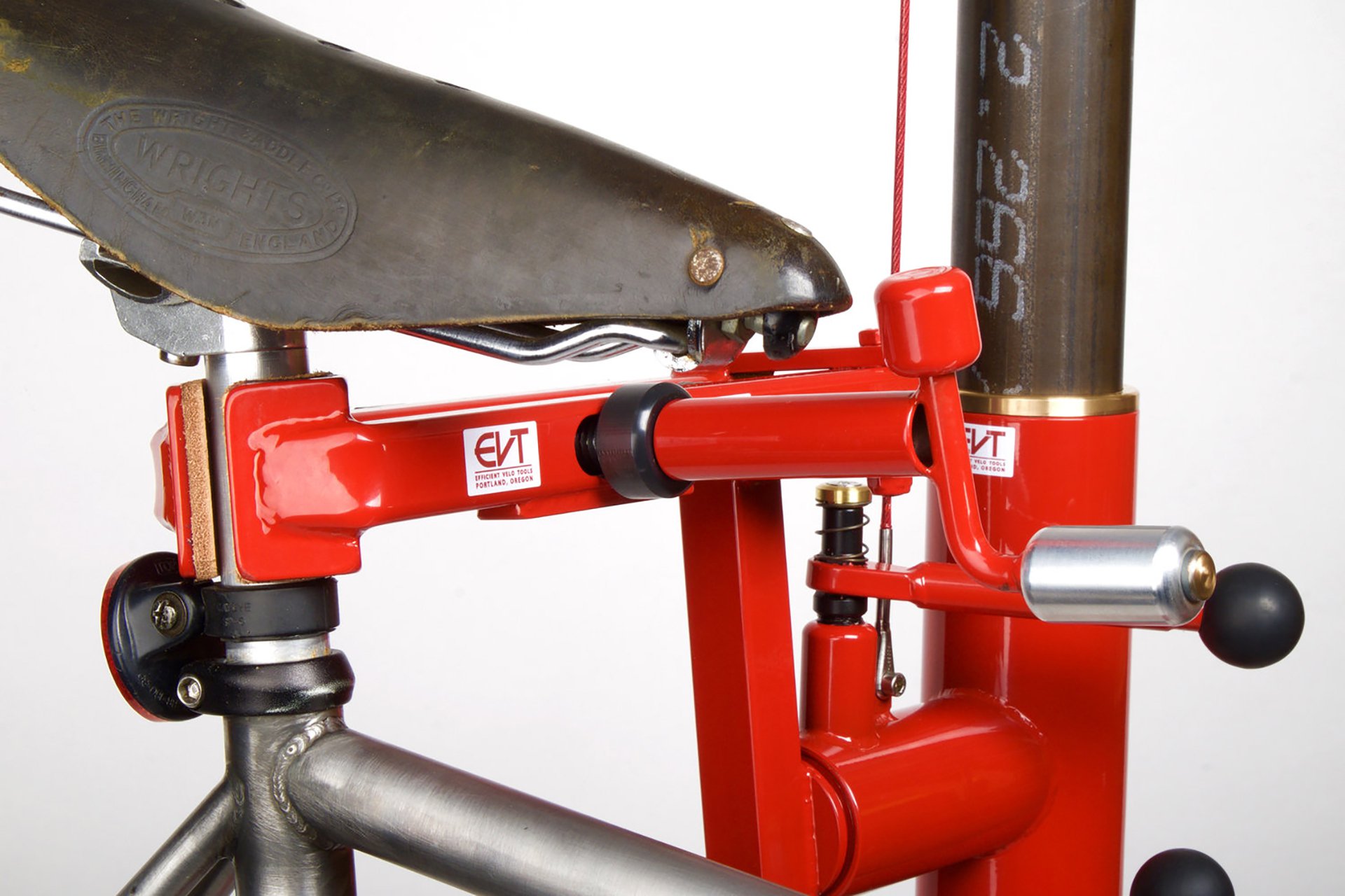 efficient-velo-tools-ez-lift2.jpg