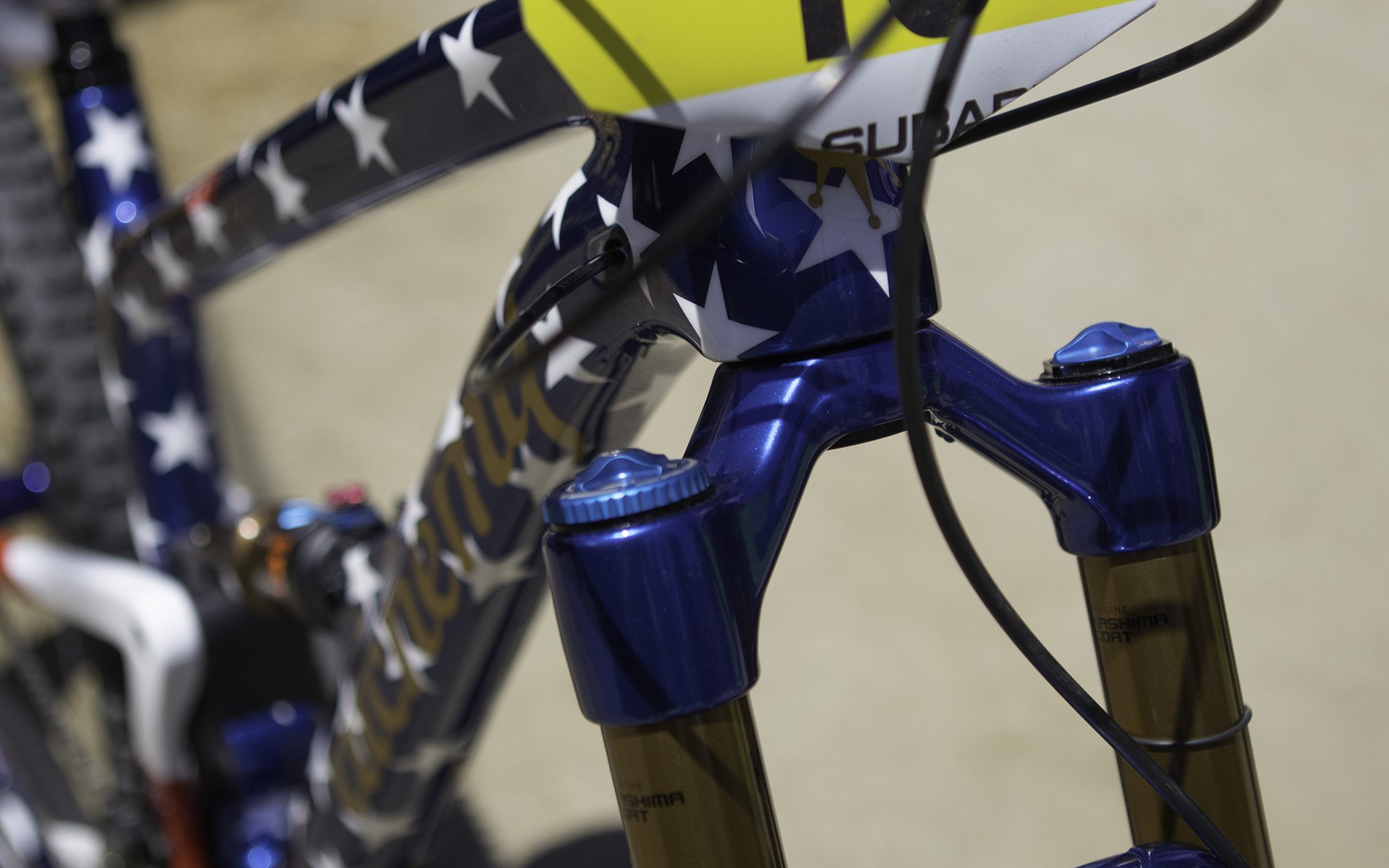 Weird discount mtb fork