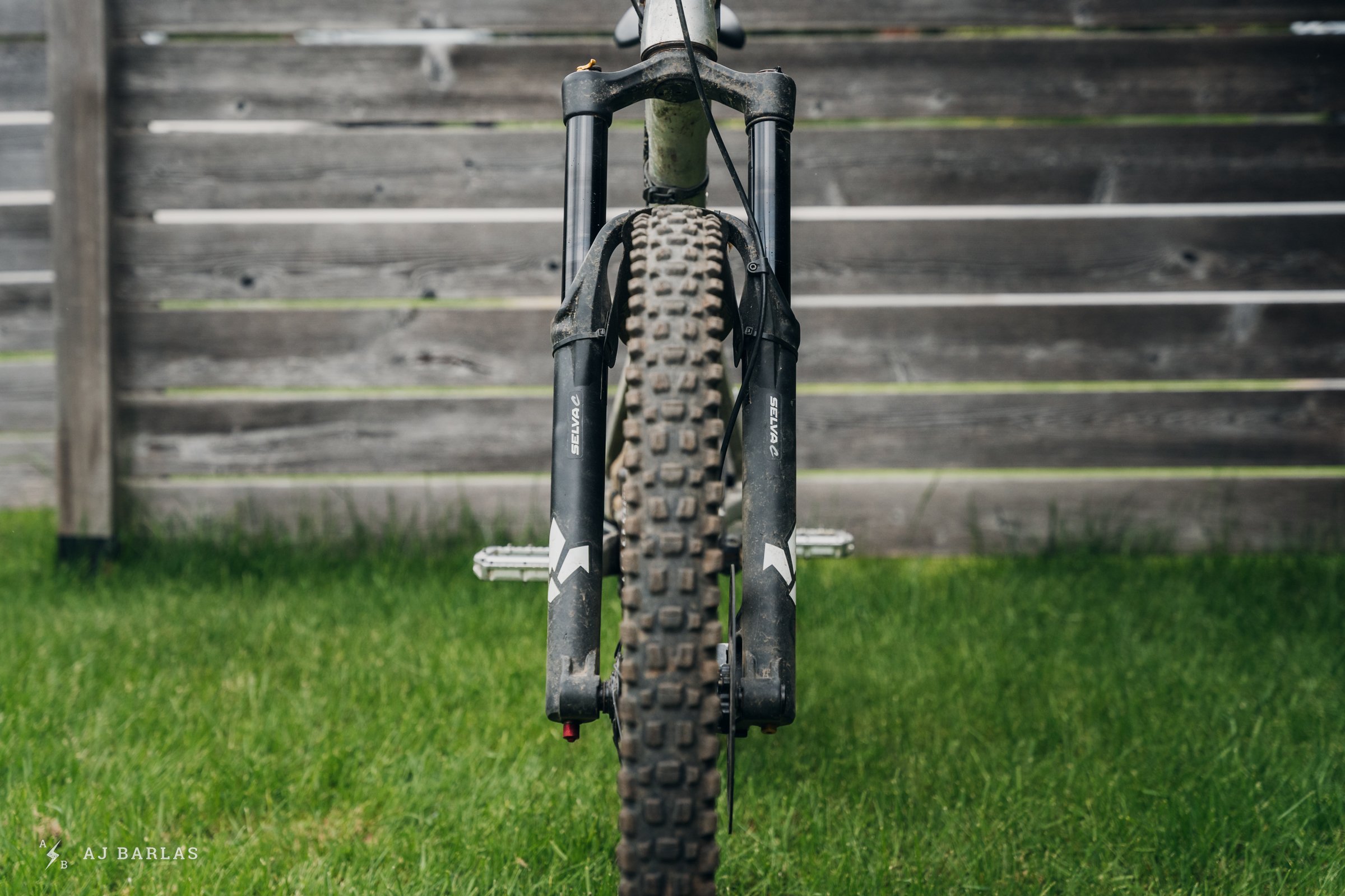 Formula cheap mtb fork