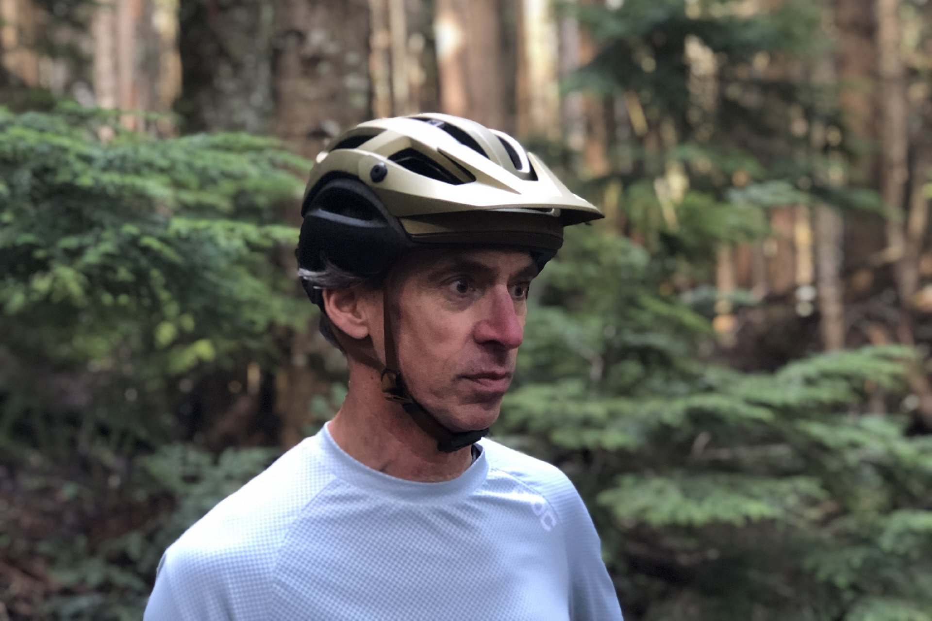 giro manifest mips spherical bike helmet