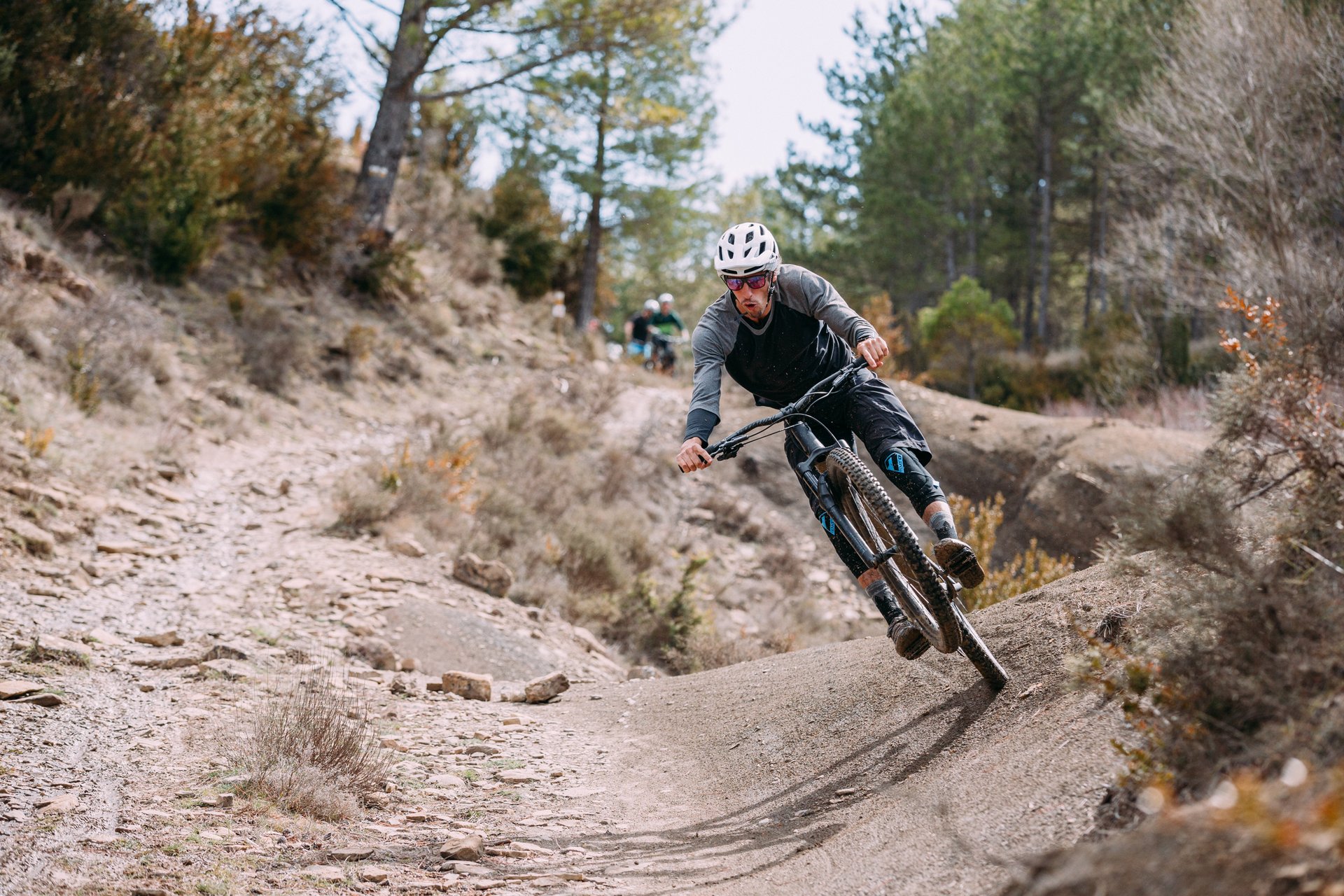 AJ Barlas on the back wheel of the 2018 Specialized Stumpjumper ST 29 in Spain