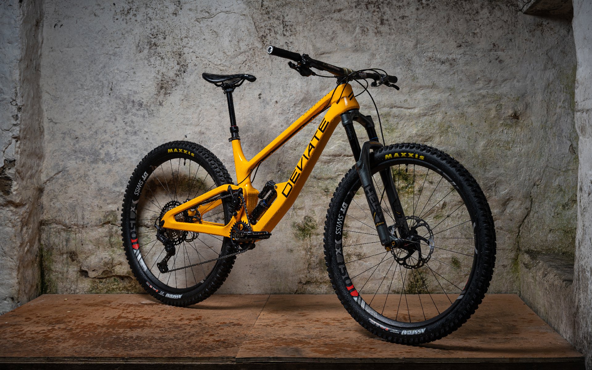 yellow mountain bike