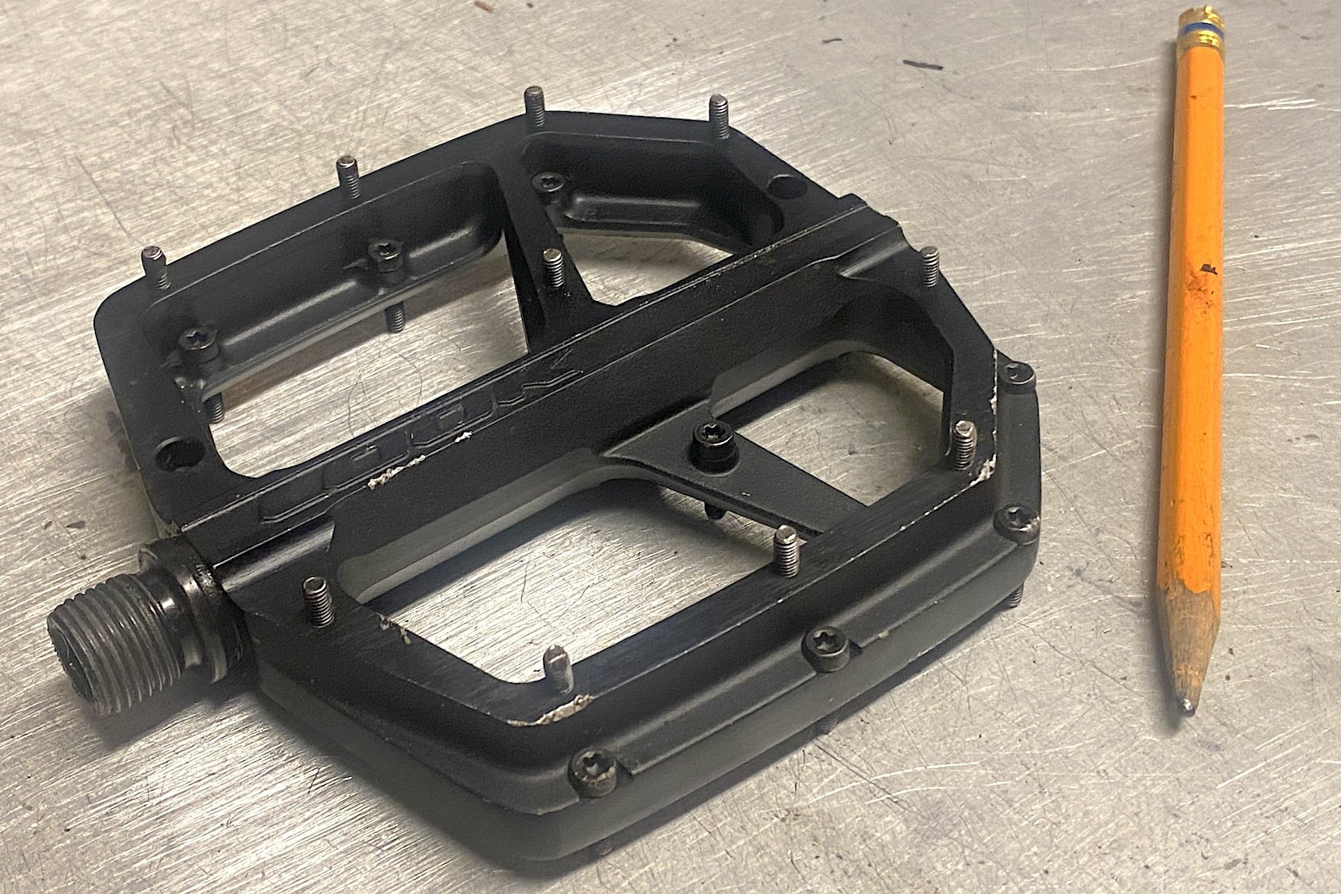 look trail roc + flat pedals 2