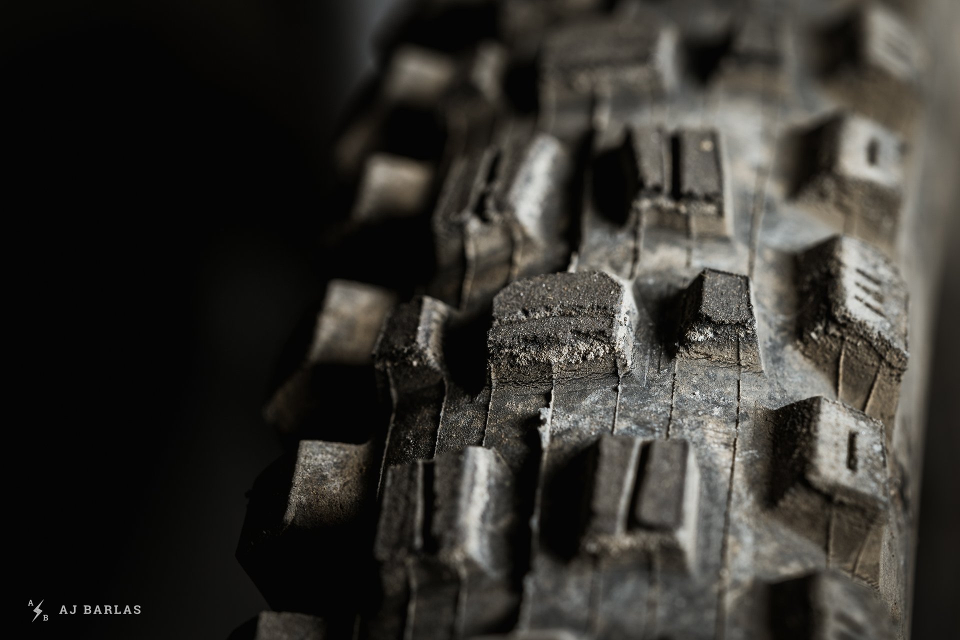 maxxis-assegai-tire-130619-ajbarlas-06039.jpg