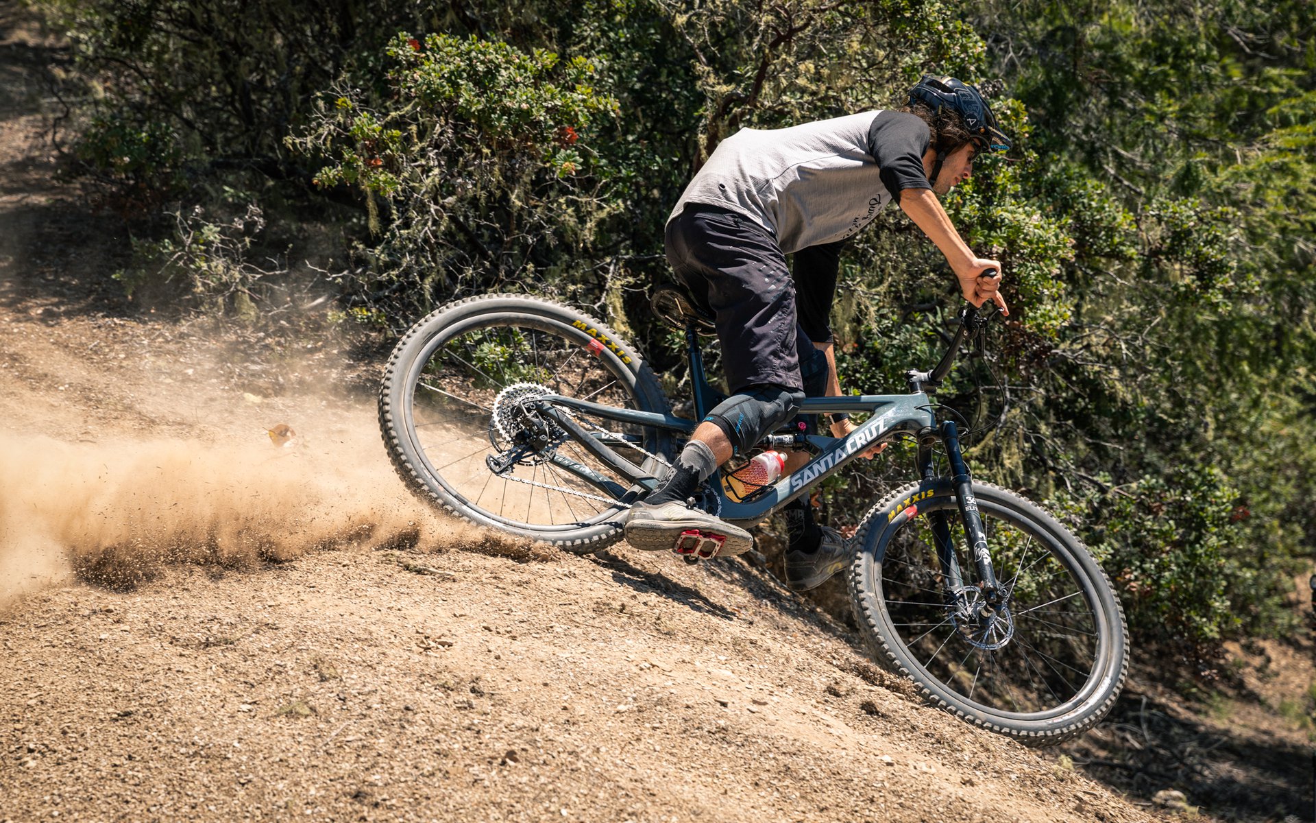 Grip or slip? The best ENDURO tips for riding in mud and snow!