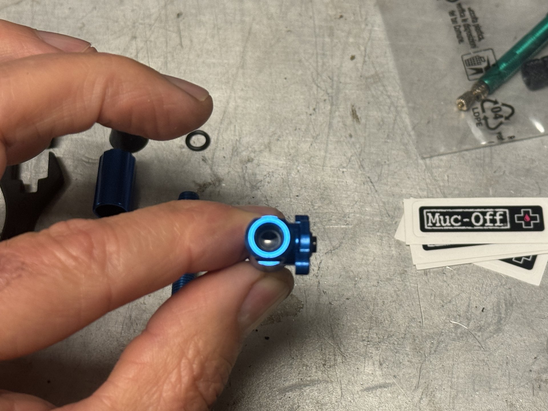 muc off big bore hybrid valves2