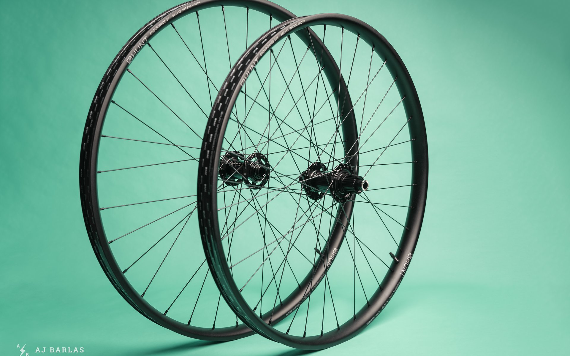 Hunt tubeless hot sale wheels