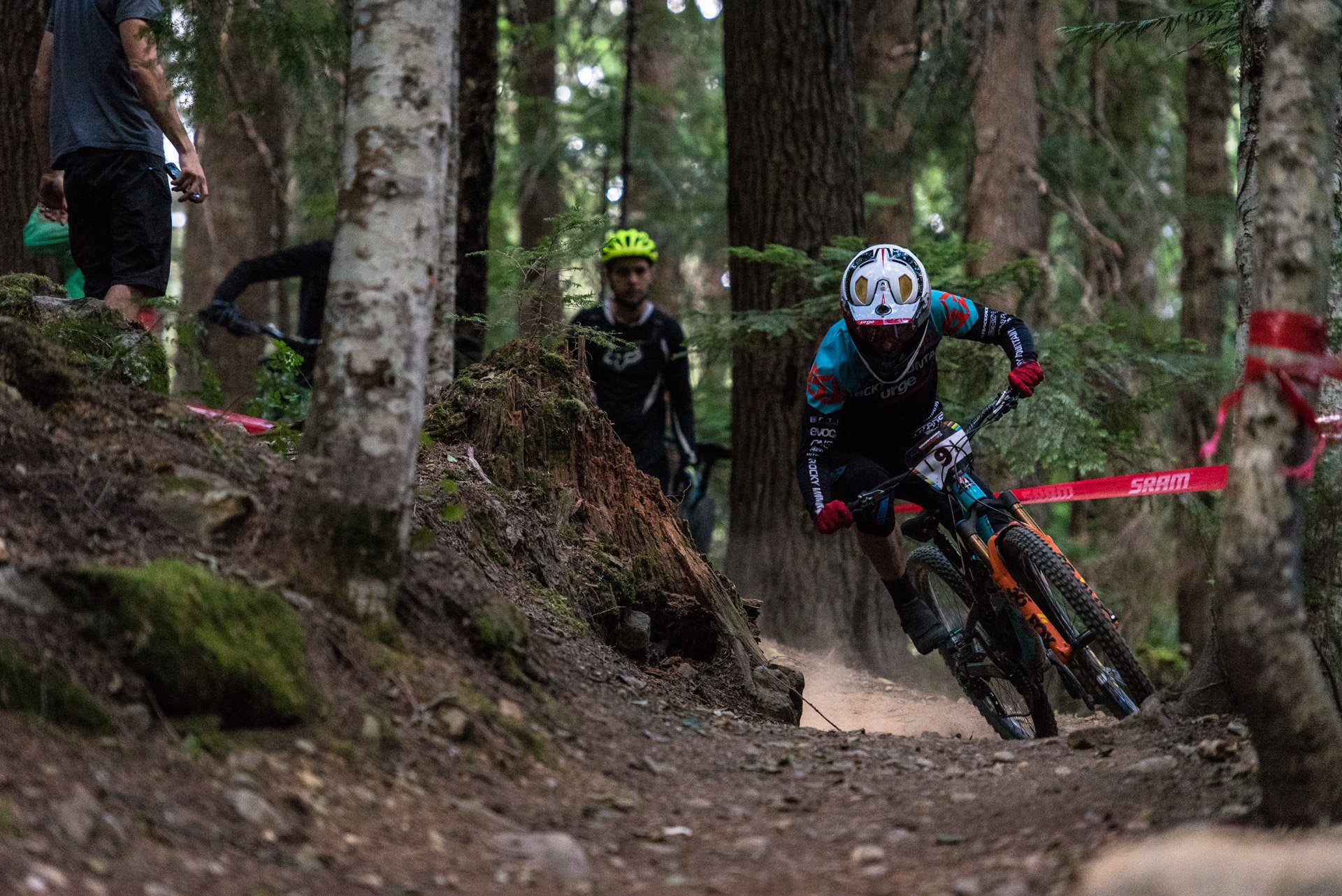 nsmb_2017_ews_whistler_rockymountain_team-4416.jpg