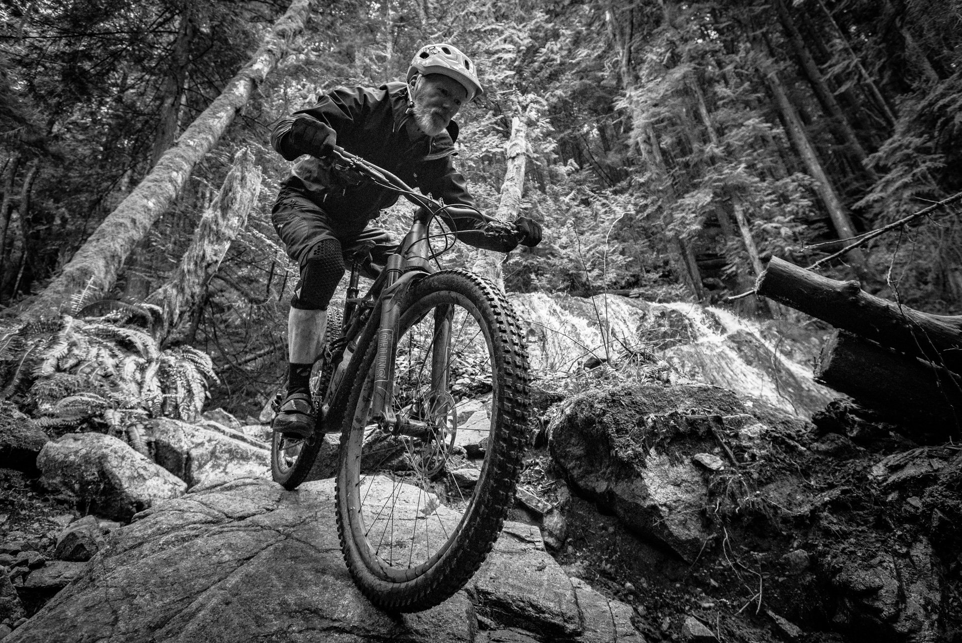 nsmb_2017_geareview_specialized_enduro29_PerrySchebel-7741.jpg