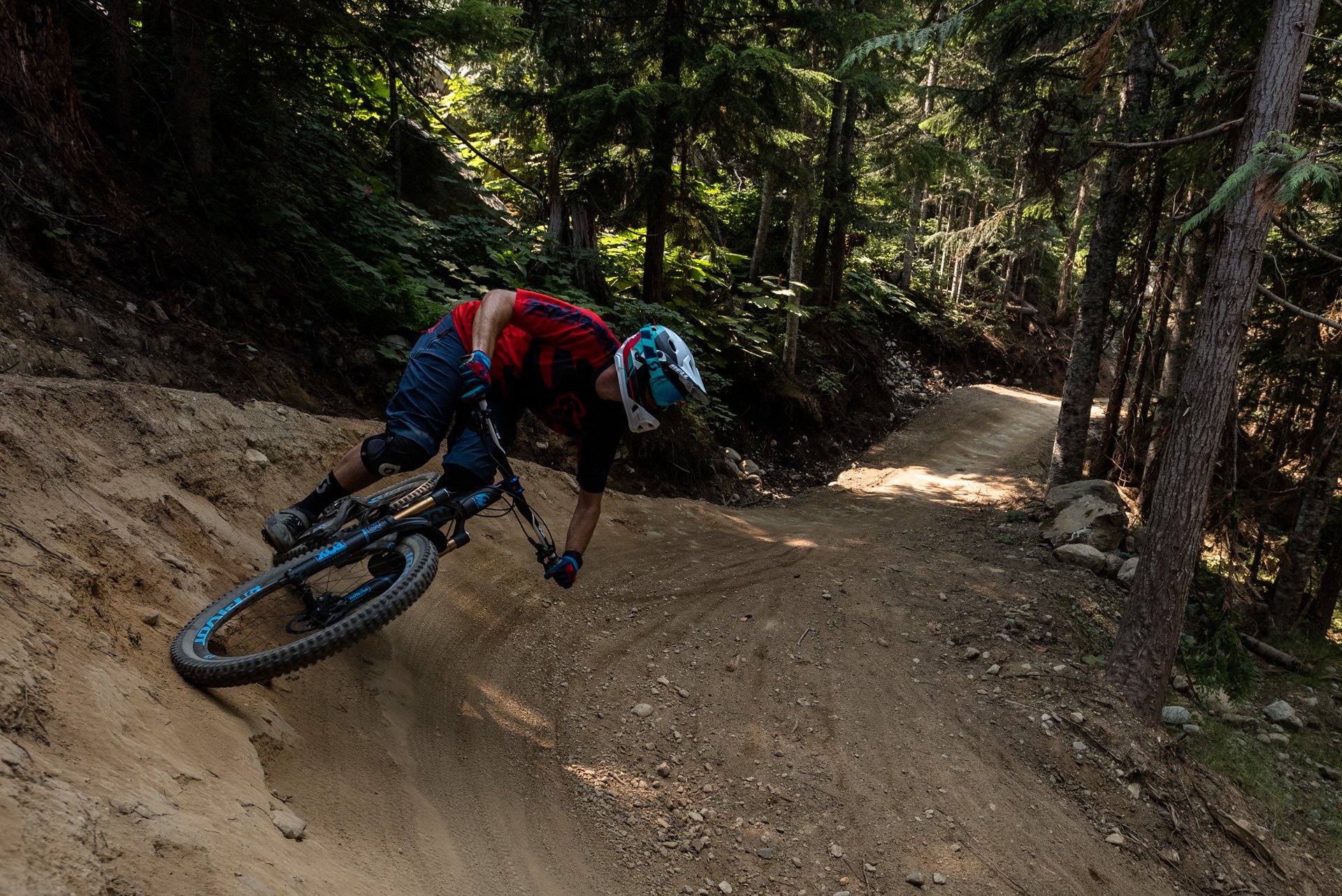 nsmb_2017_gearreview_action_pivot_firebird_timcoleman-4052.jpg