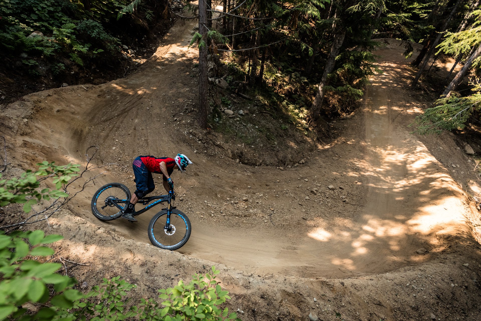 nsmb_2017_gearreview_action_pivot_firebird_timcoleman-4062.jpg
