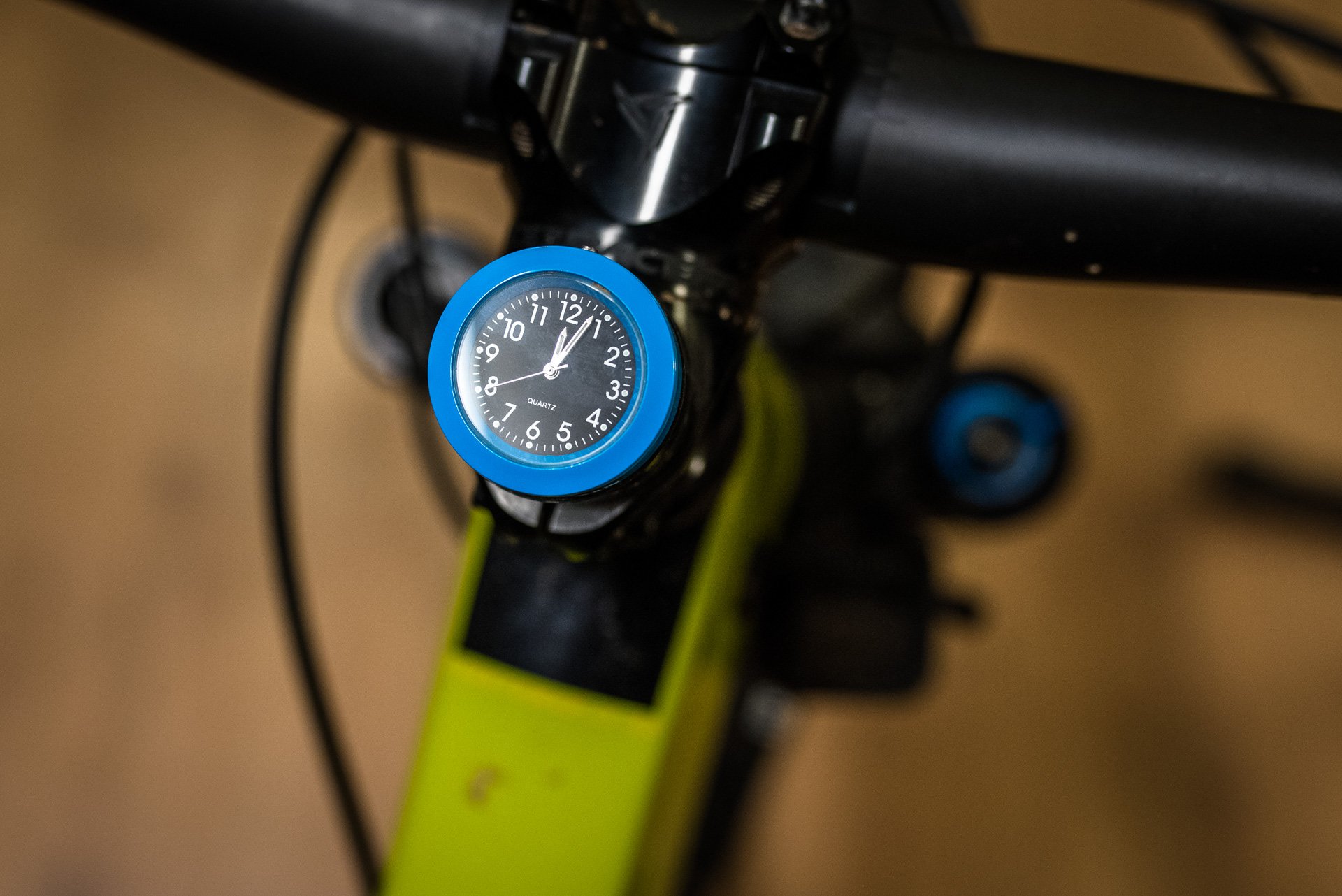 HANDLEBAR MOUNT CLOCKS & THERMOMETERS - Stem Captain