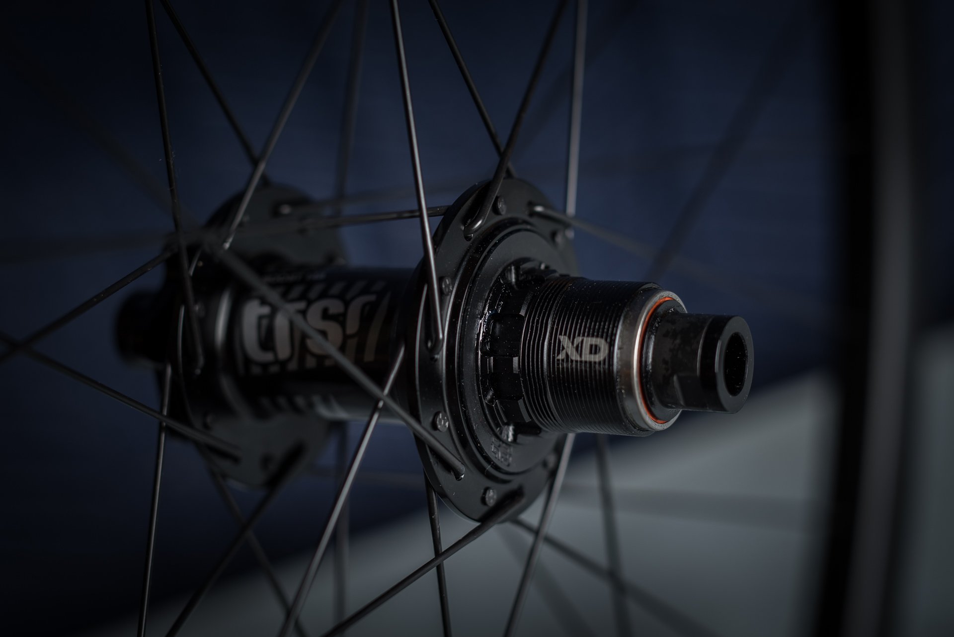 nsmb_2017_gearreview_ethirteen_trsr_SL_carbon_wheels-640.jpg