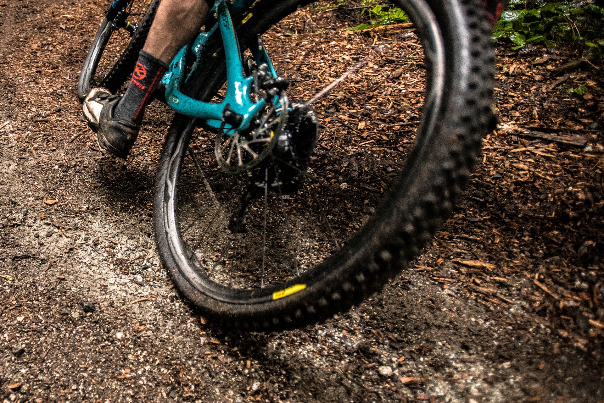 Review  Testing CushCore tubeless inserts on a gravel bike - Flow Mountain  Bike