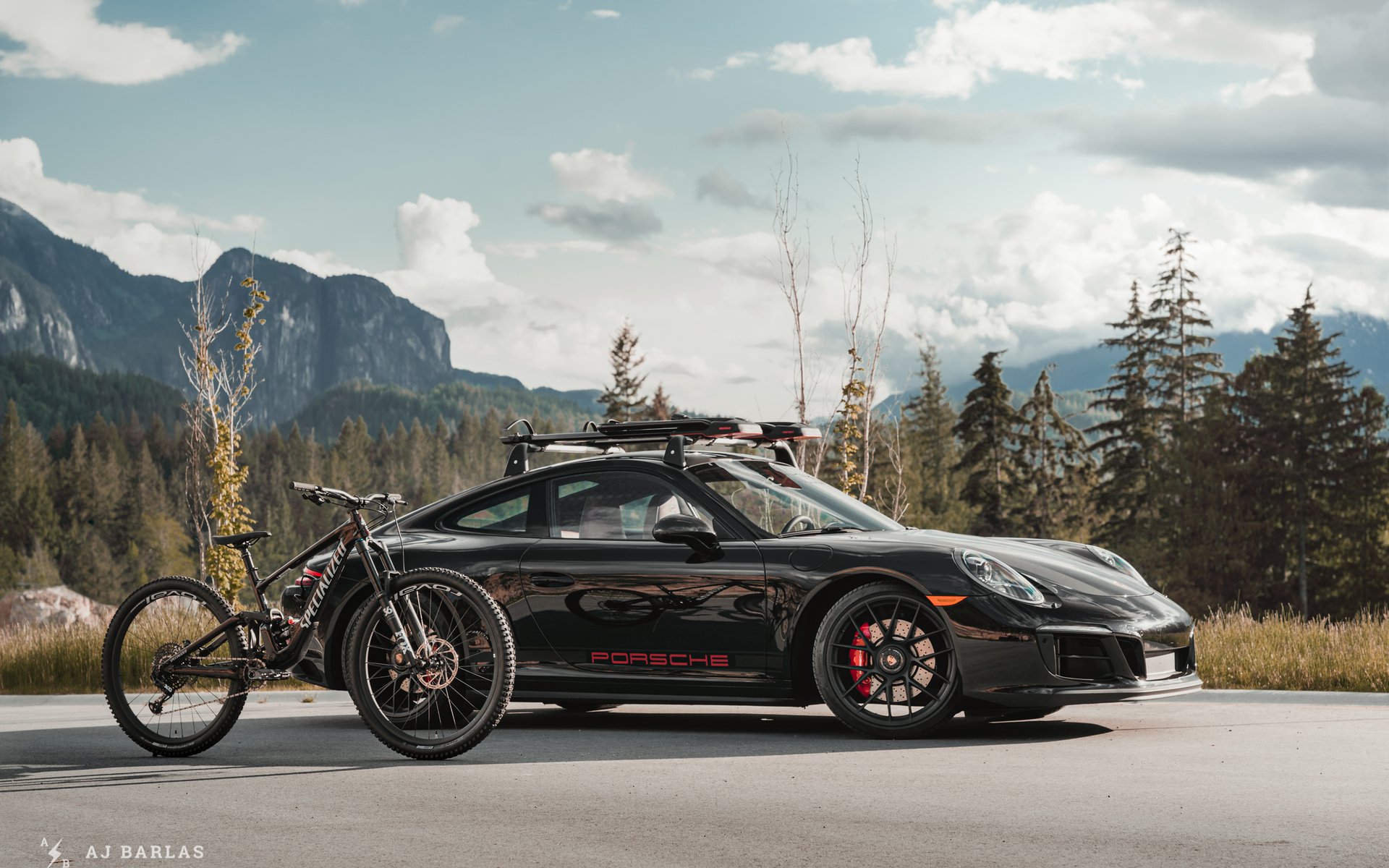 Dream Rides 2018 Porsche 911 GTS Specialized Enduro Expert