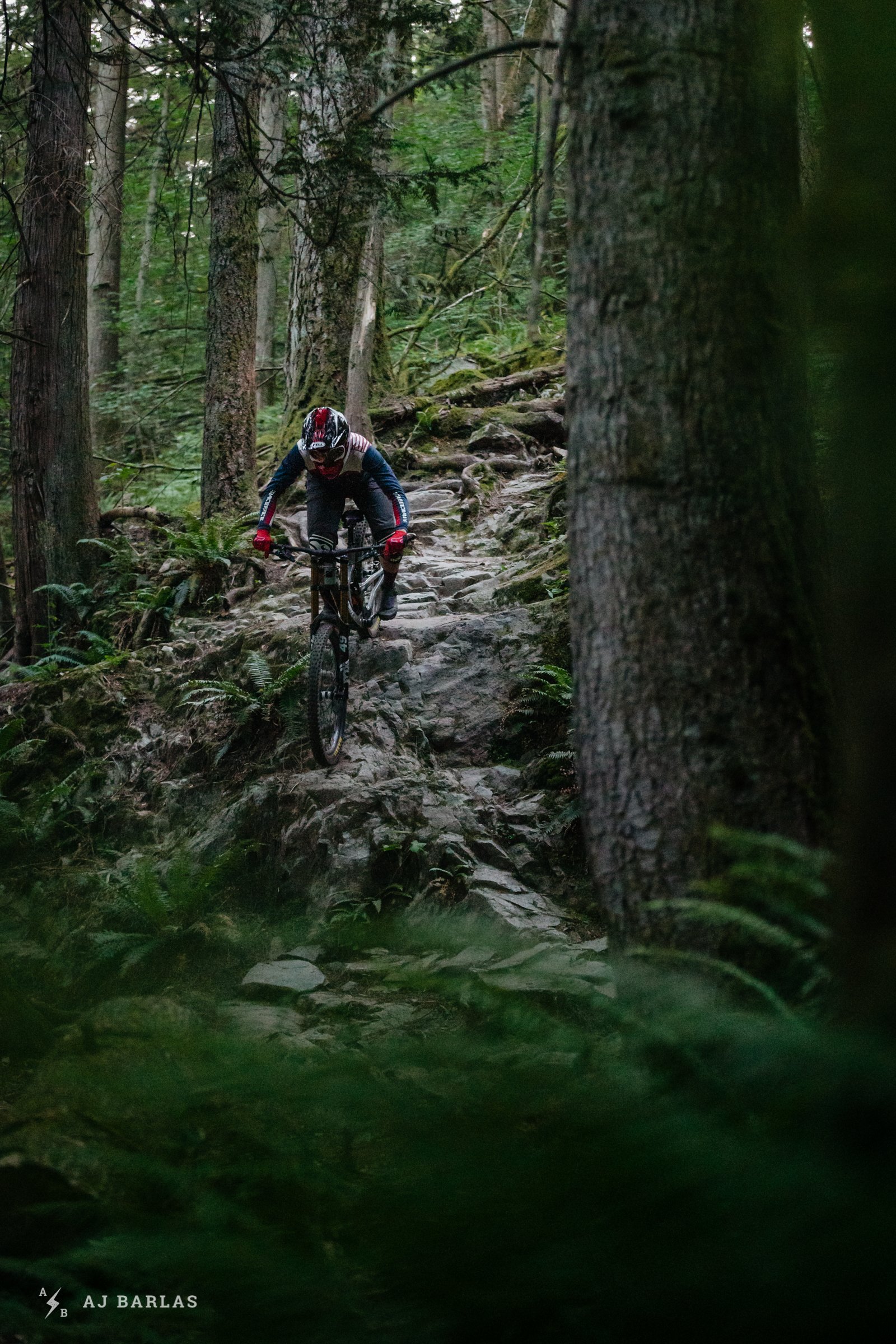 scb-v10-tim-coleman-seymour-cove-130619-ajbarlas-03621.jpg