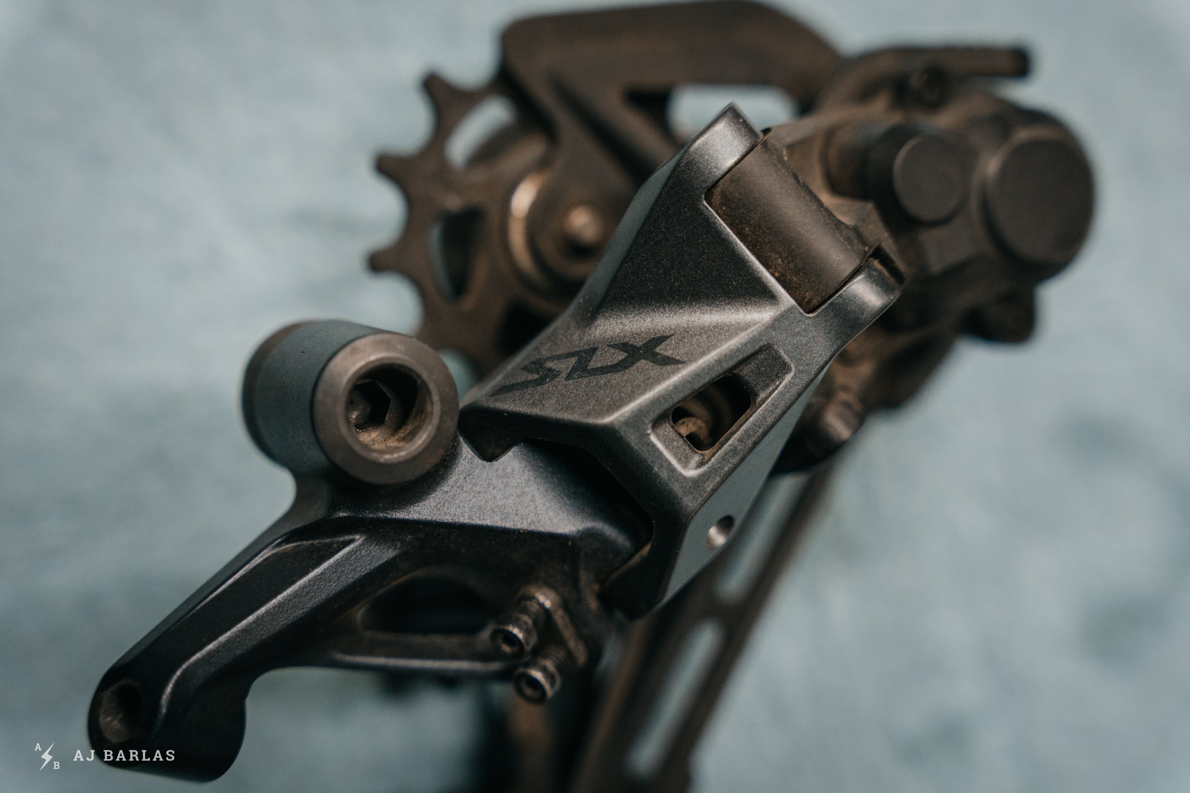 shimano rear derailleur clutch