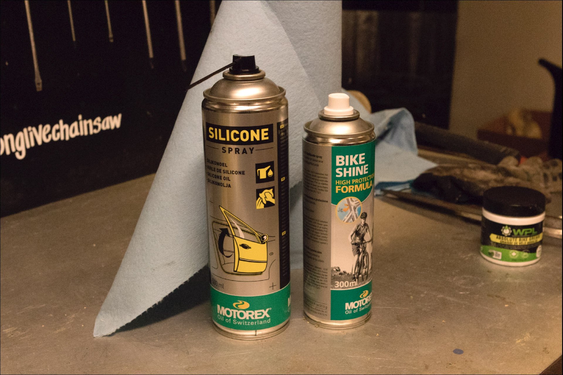 silicone-spray.jpg