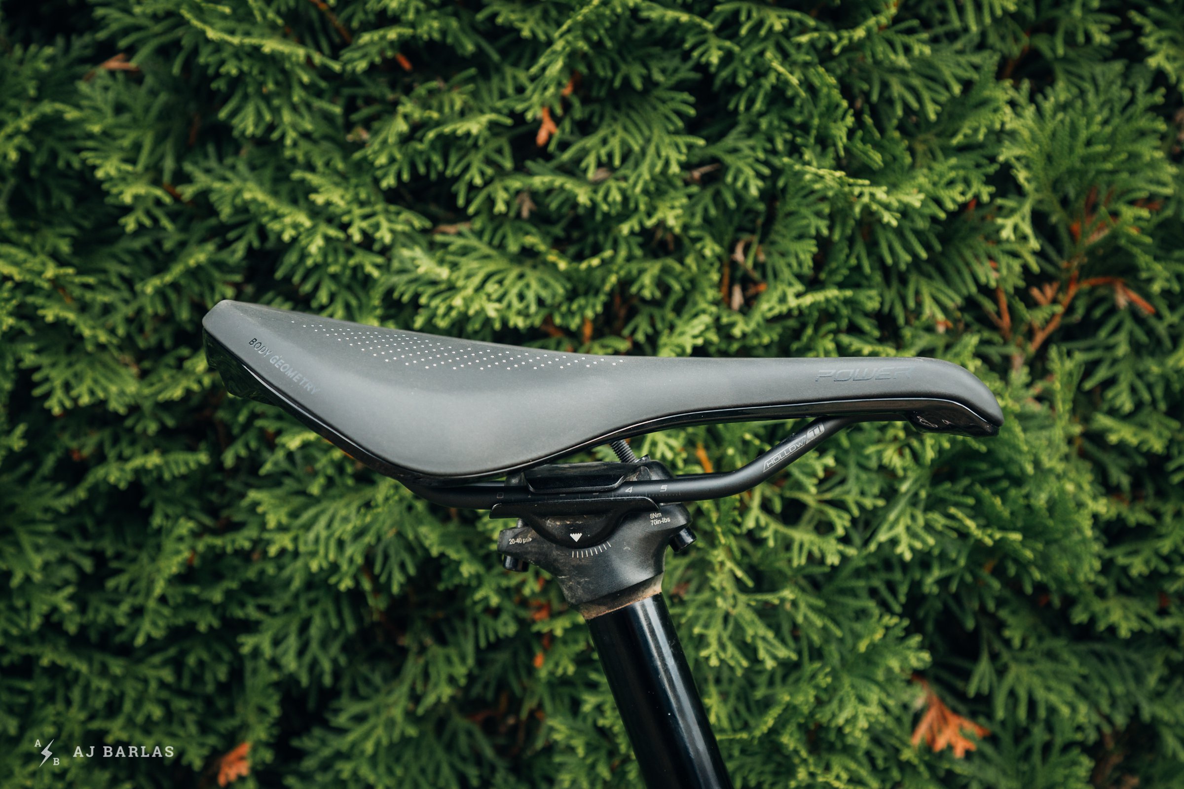 specialized body geometry power saddle