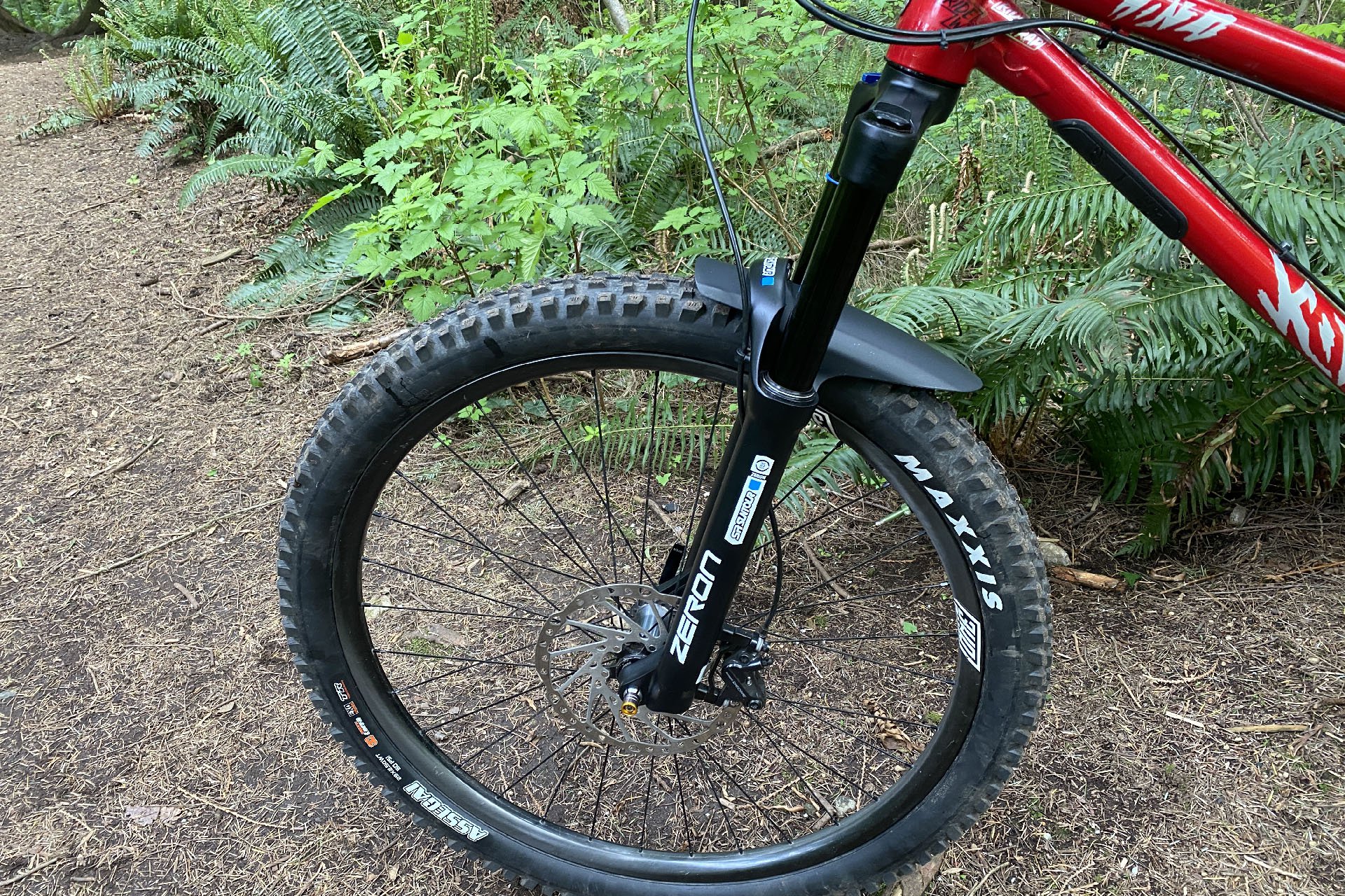 SR Suntour's Zeron Fork - Bargain Coil Goodness