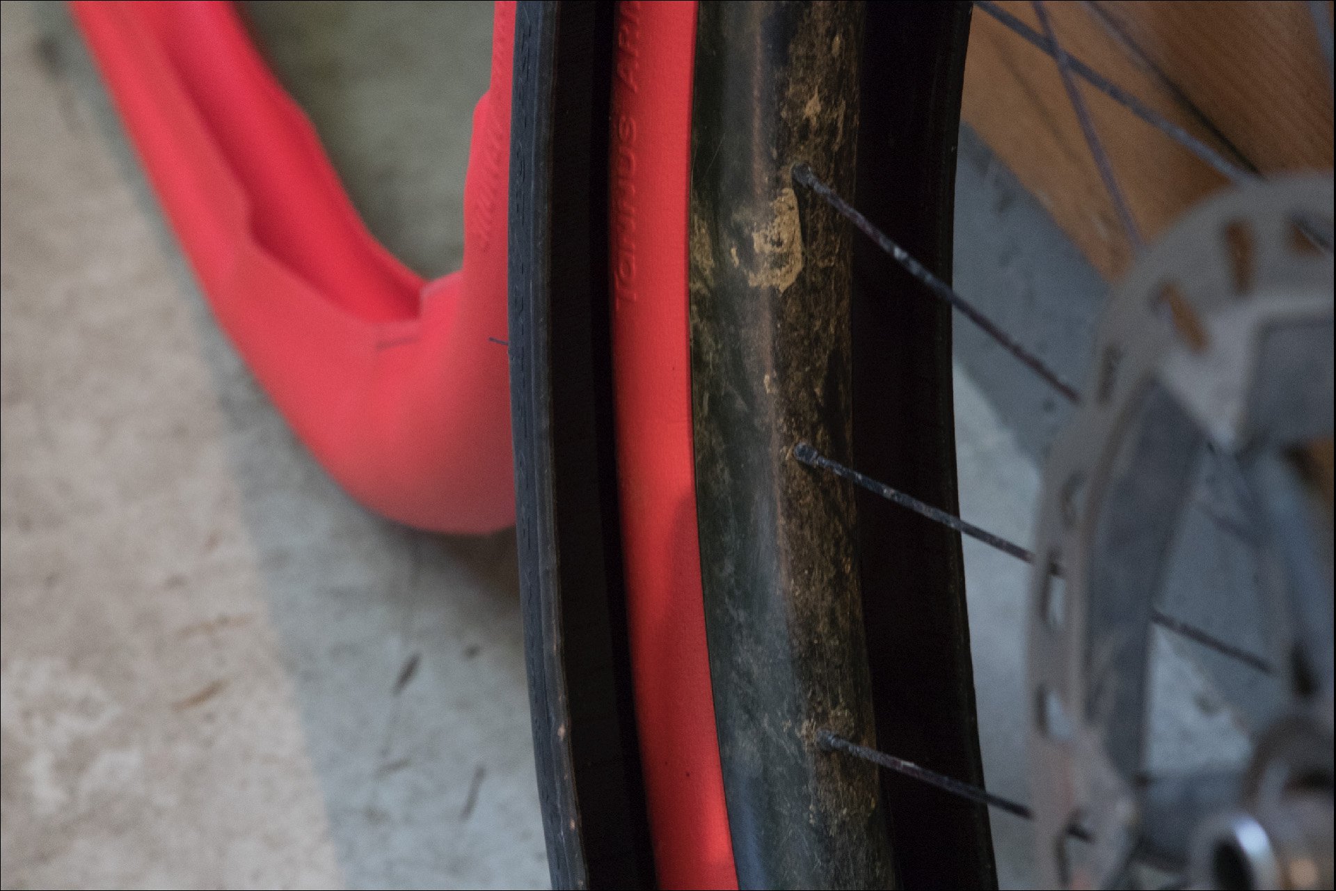 TMB Review : Tire Inserts : Cush Core Pro vs Tannus Armour Tubeless –  Thunder Mountain Bikes