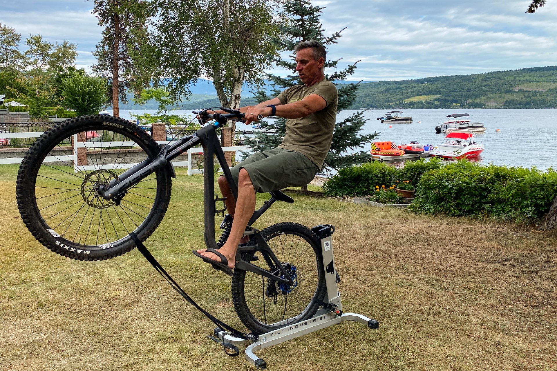 Mountain bike stand sales trainer